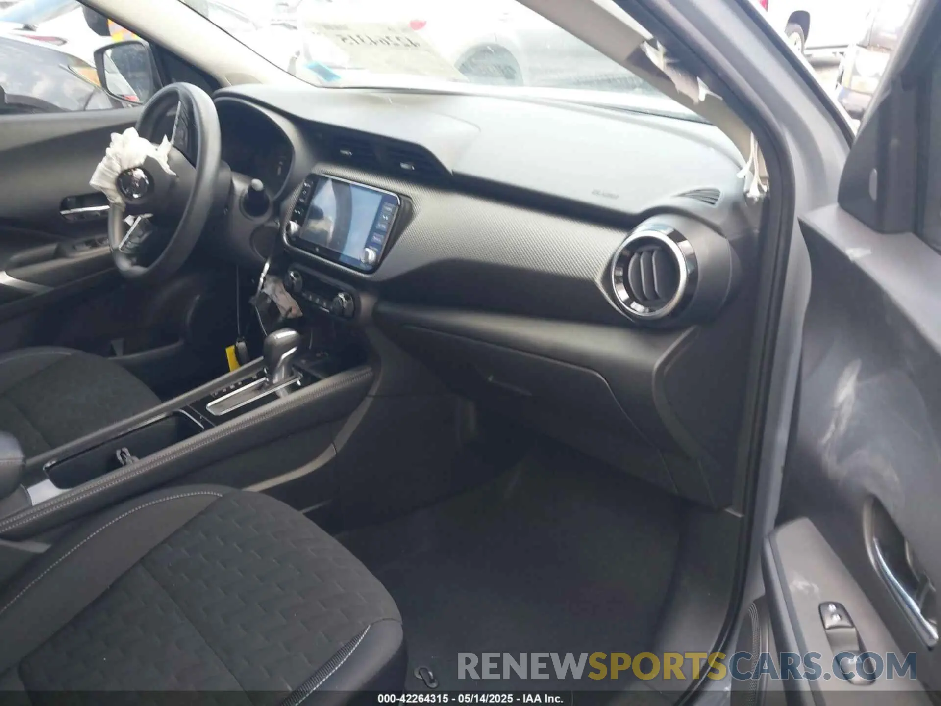 5 Photograph of a damaged car 3N1CP5CV9ML541394 NISSAN KICKS 2021