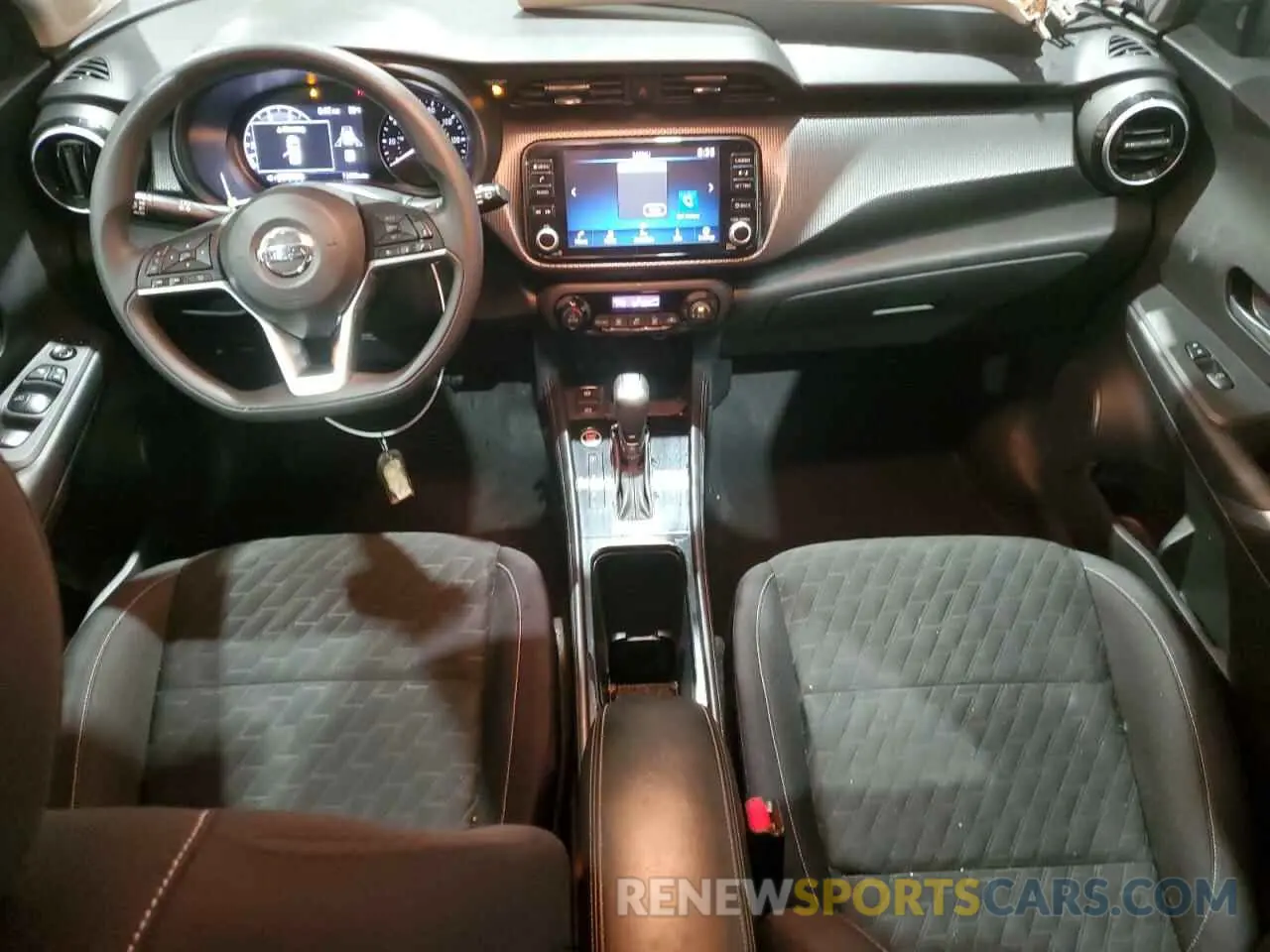 8 Photograph of a damaged car 3N1CP5CV9ML543727 NISSAN KICKS 2021