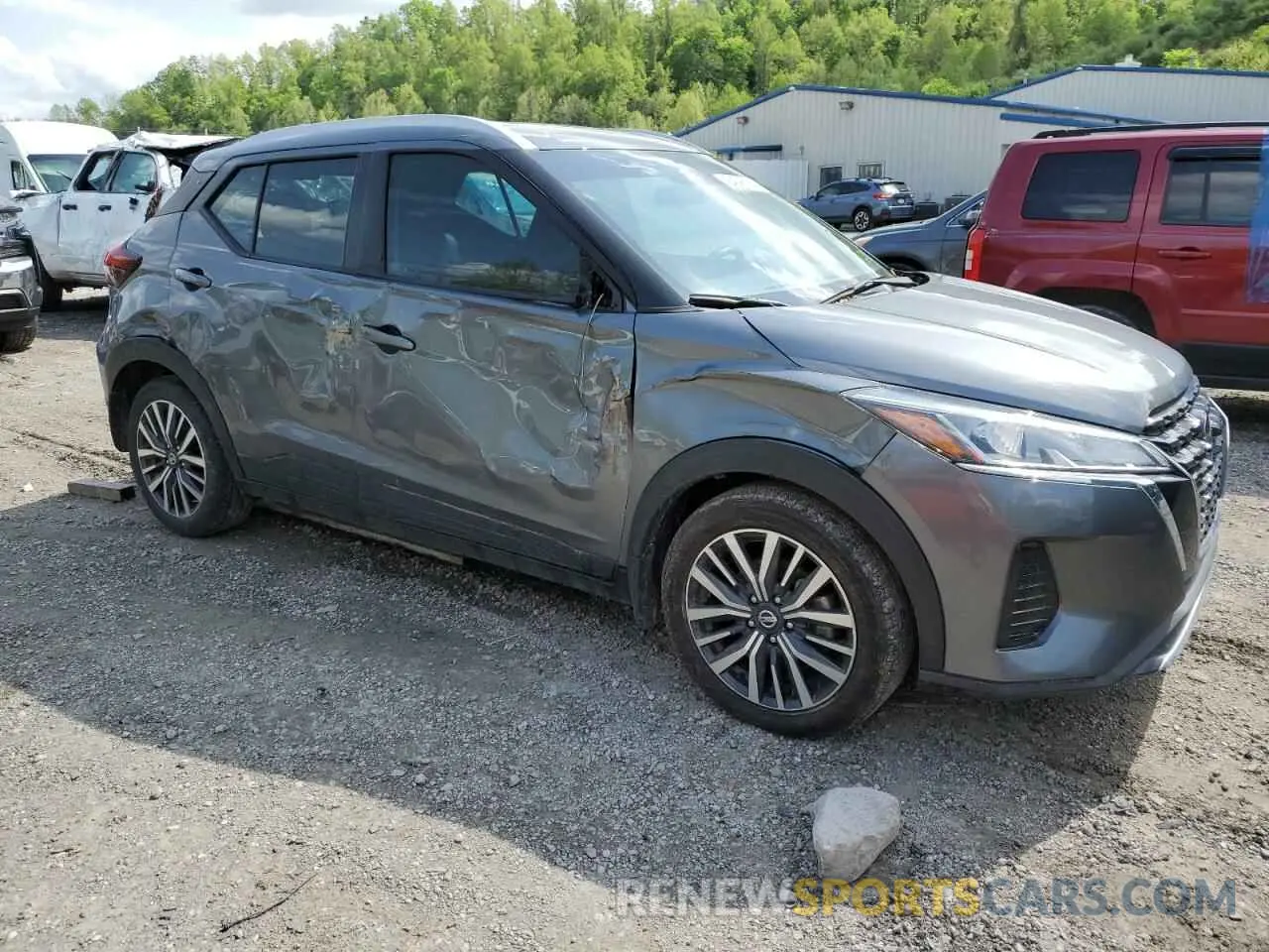 4 Photograph of a damaged car 3N1CP5CV9ML566408 NISSAN KICKS 2021