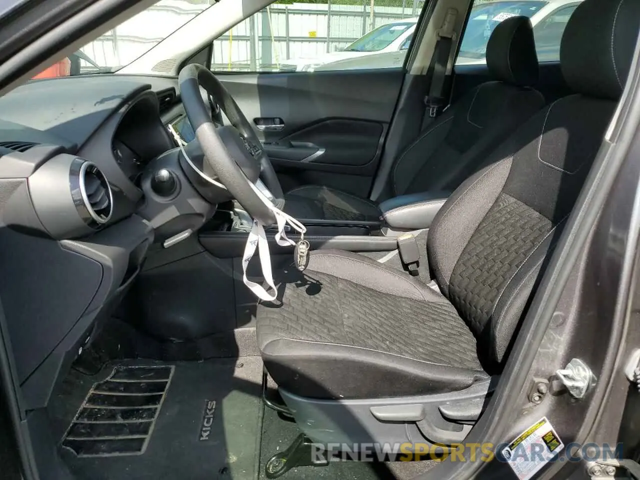 7 Photograph of a damaged car 3N1CP5CV9ML566408 NISSAN KICKS 2021