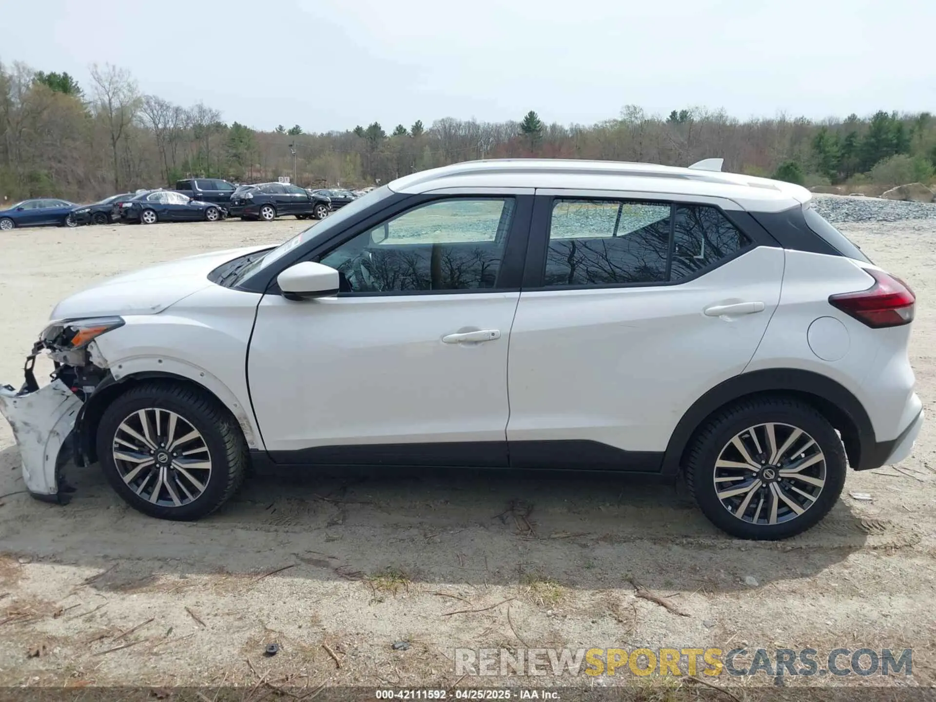 14 Photograph of a damaged car 3N1CP5CVXML470495 NISSAN KICKS 2021