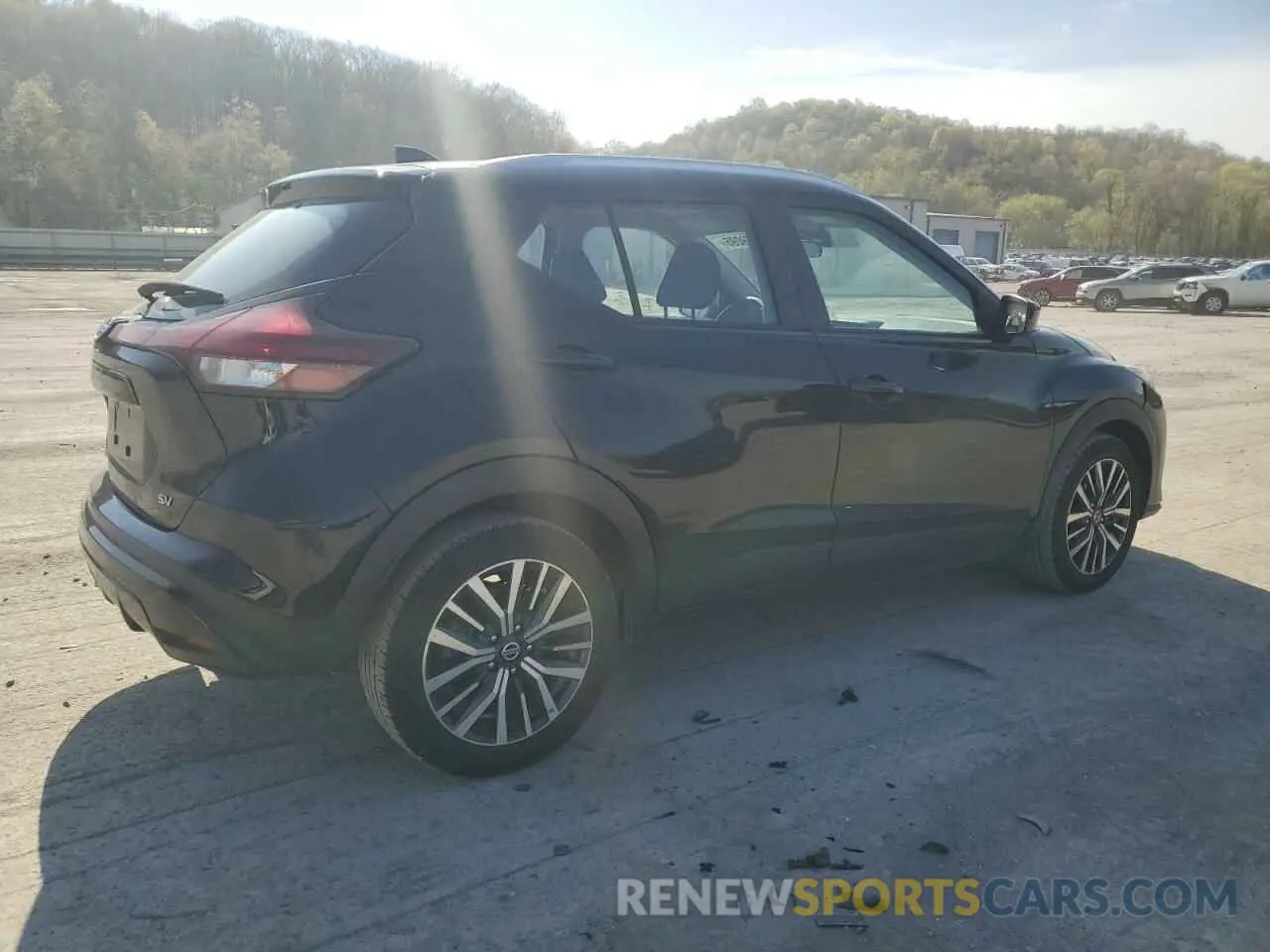 3 Photograph of a damaged car 3N1CP5CVXML499110 NISSAN KICKS 2021