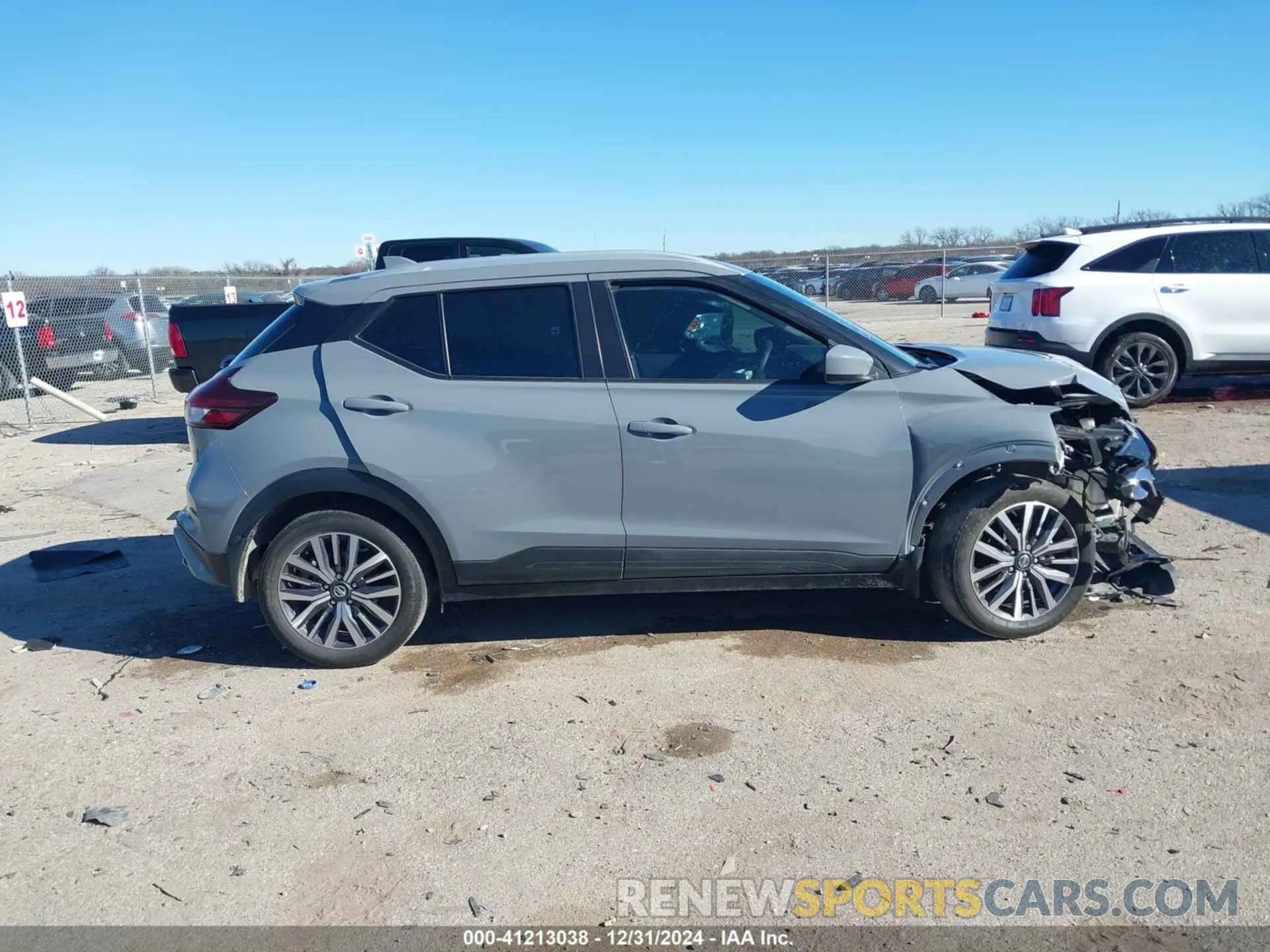 13 Photograph of a damaged car 3N1CP5CVXML556180 NISSAN KICKS 2021