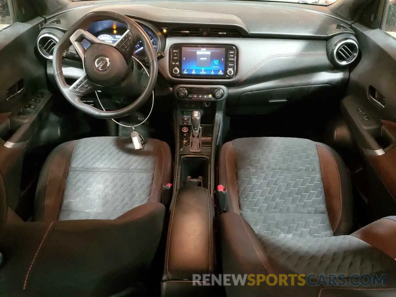8 Photograph of a damaged car 3N1CP5DV0ML474697 NISSAN KICKS 2021