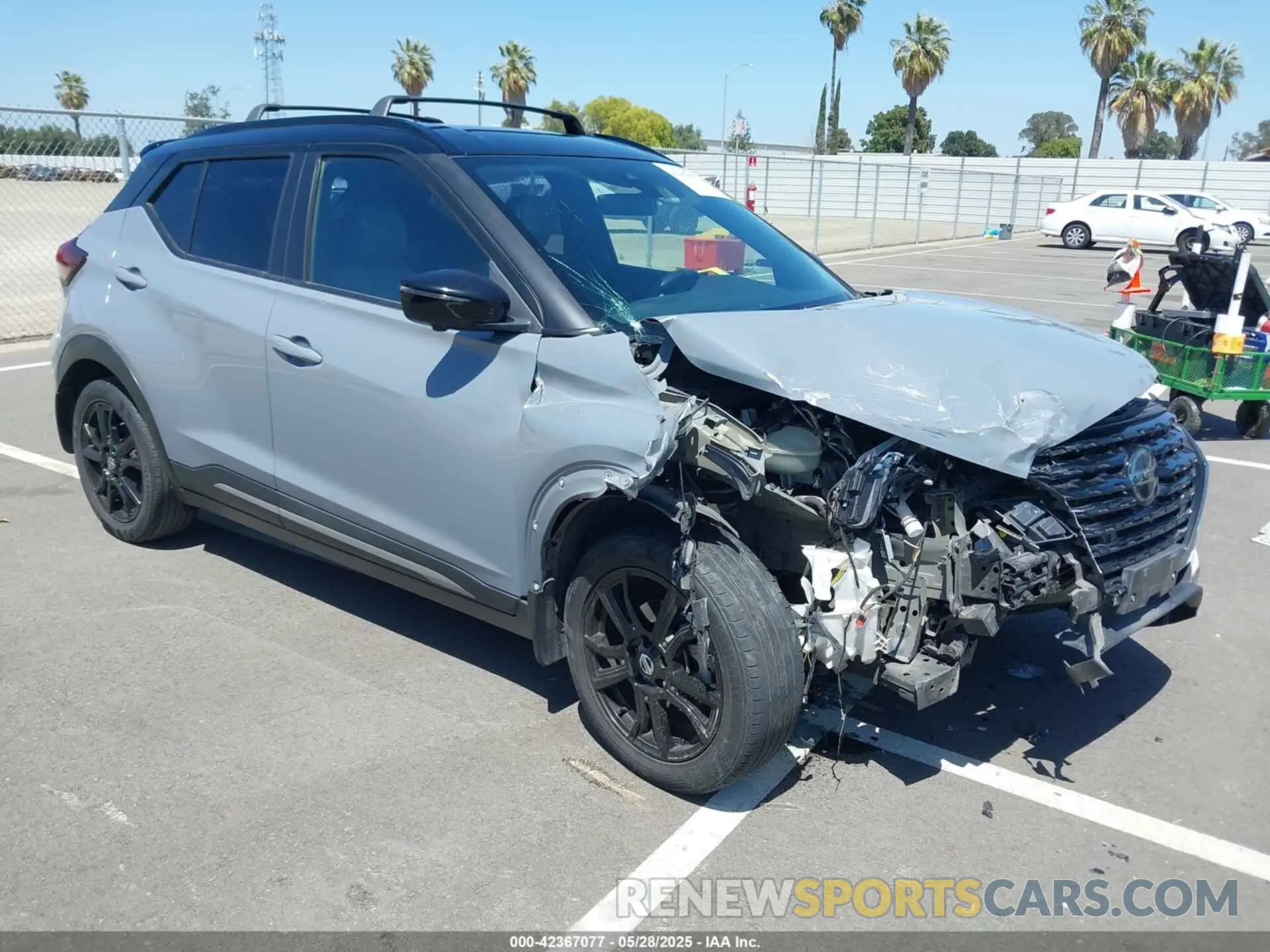 1 Photograph of a damaged car 3N1CP5DV0ML490334 NISSAN KICKS 2021
