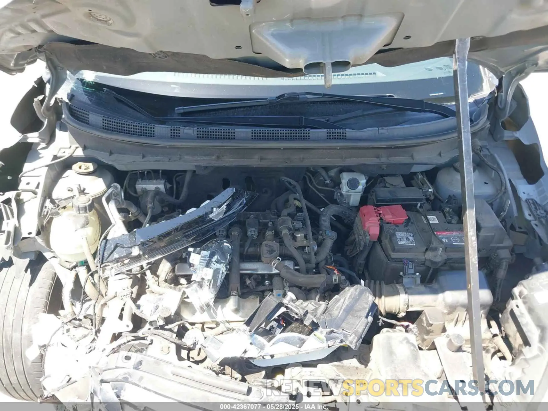 10 Photograph of a damaged car 3N1CP5DV0ML490334 NISSAN KICKS 2021