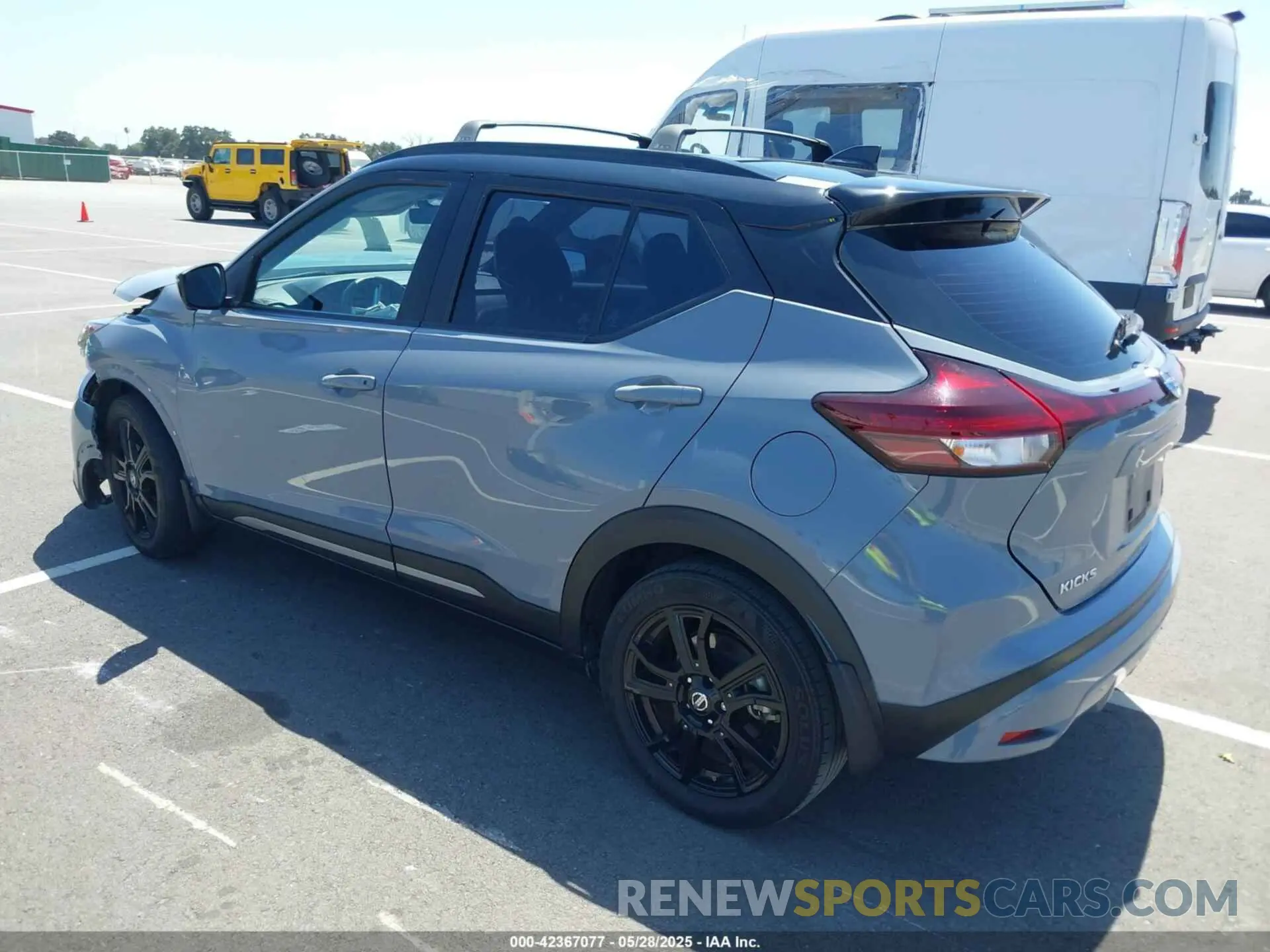 3 Photograph of a damaged car 3N1CP5DV0ML490334 NISSAN KICKS 2021