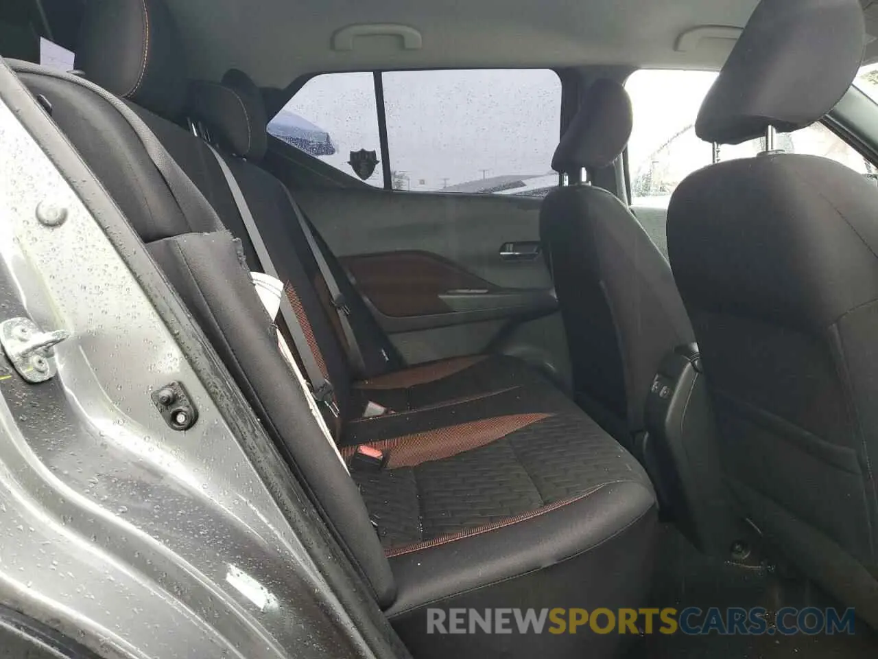 11 Photograph of a damaged car 3N1CP5DV0ML503213 NISSAN KICKS 2021
