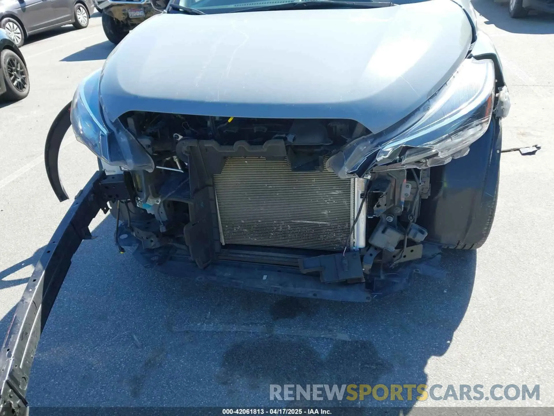 6 Photograph of a damaged car 3N1CP5DV0ML510825 NISSAN KICKS 2021