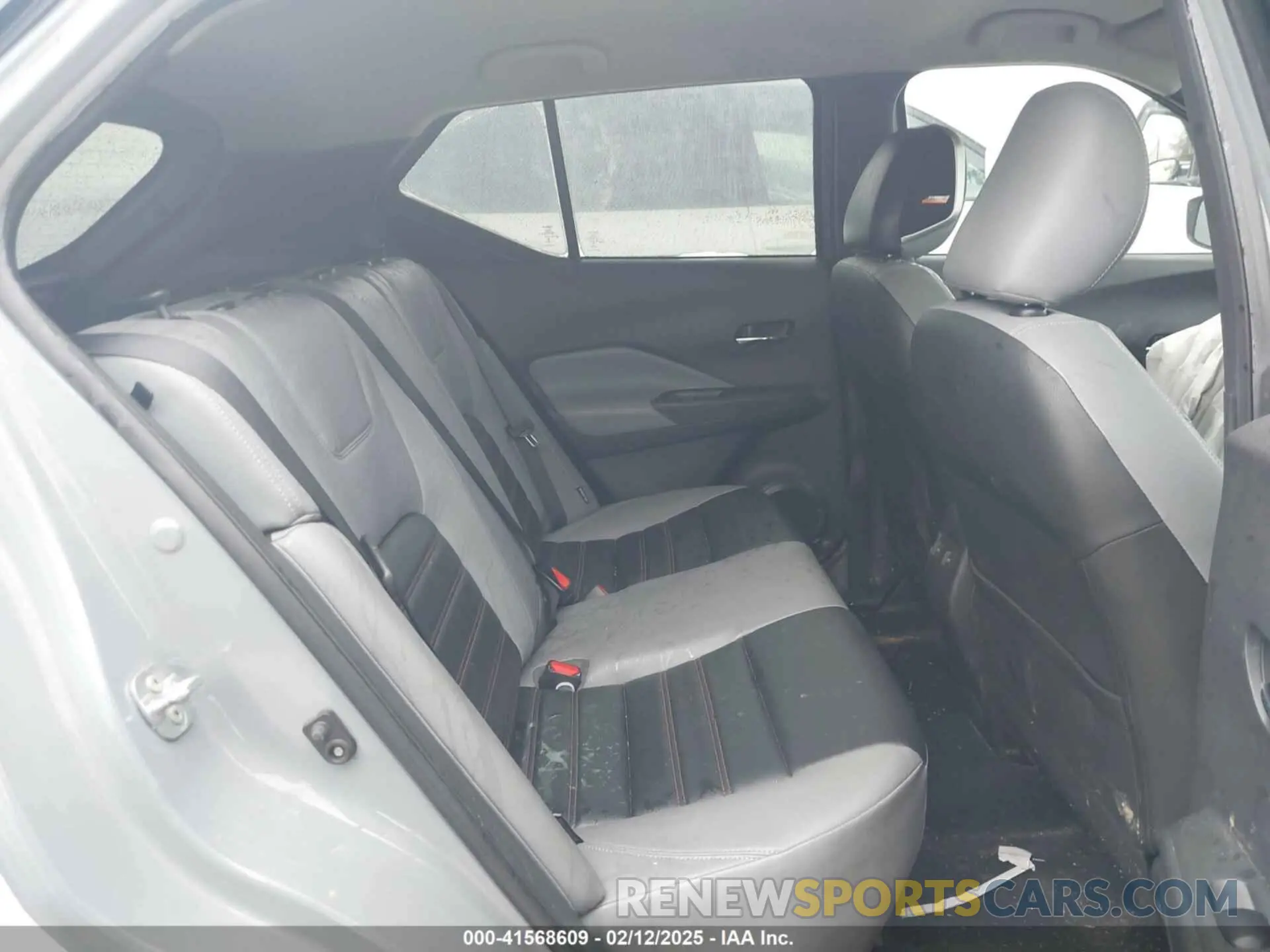 8 Photograph of a damaged car 3N1CP5DV1ML516746 NISSAN KICKS 2021