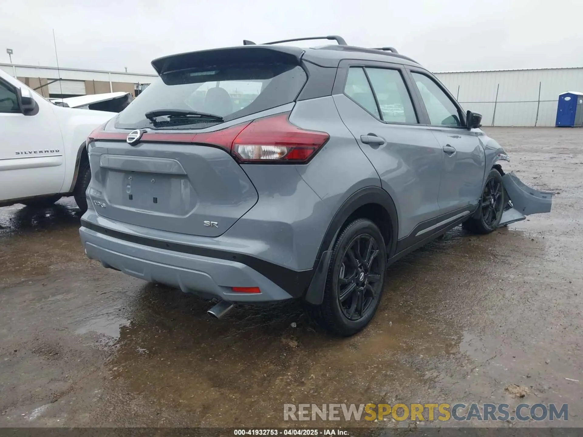 4 Photograph of a damaged car 3N1CP5DV1ML524720 NISSAN KICKS 2021