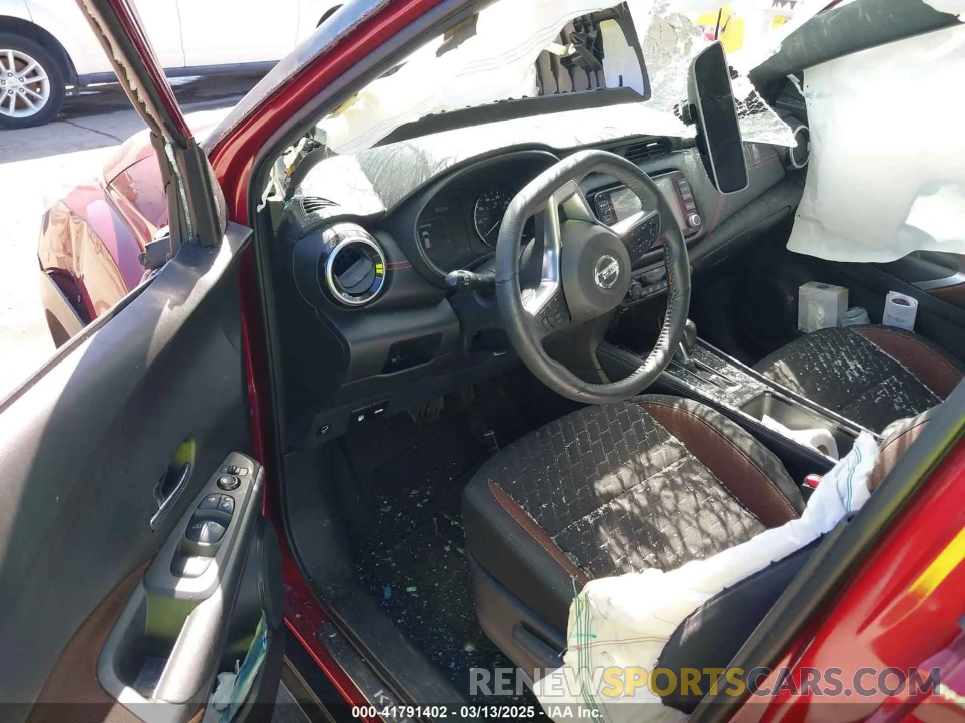 5 Photograph of a damaged car 3N1CP5DV1ML557572 NISSAN KICKS 2021