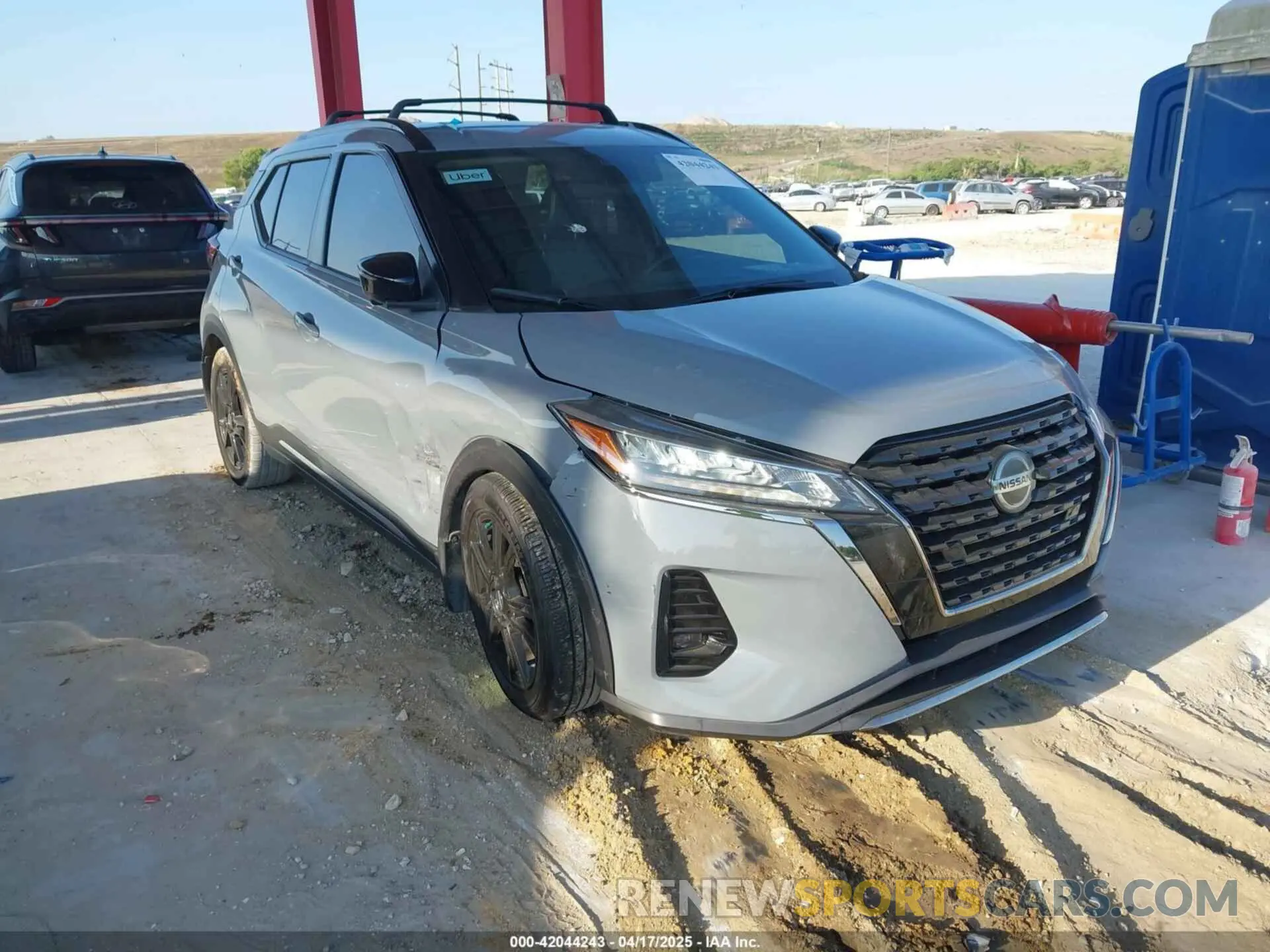 1 Photograph of a damaged car 3N1CP5DV1ML557619 NISSAN KICKS 2021