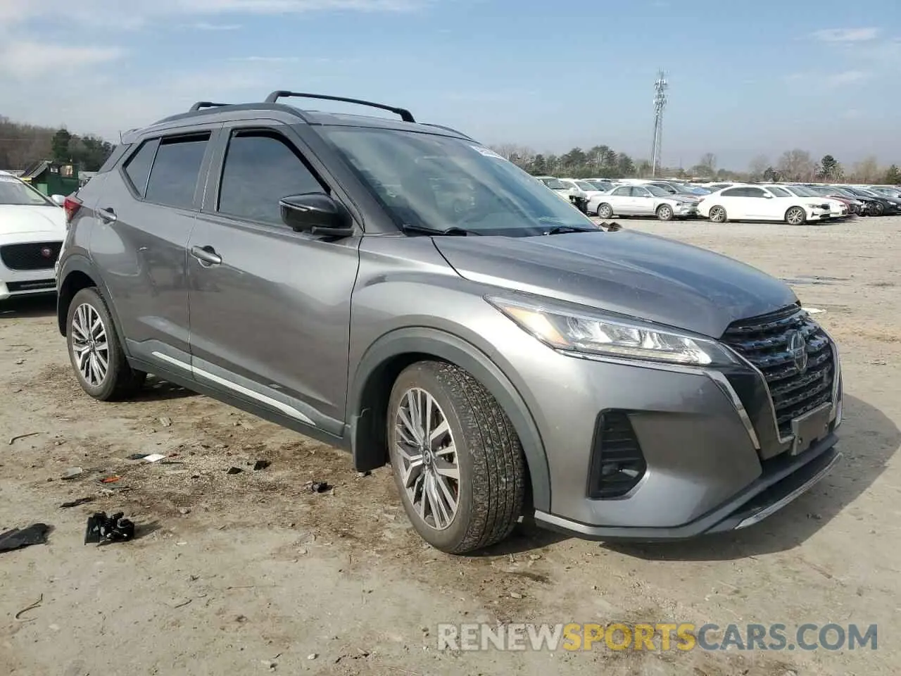 4 Photograph of a damaged car 3N1CP5DV2ML468500 NISSAN KICKS 2021