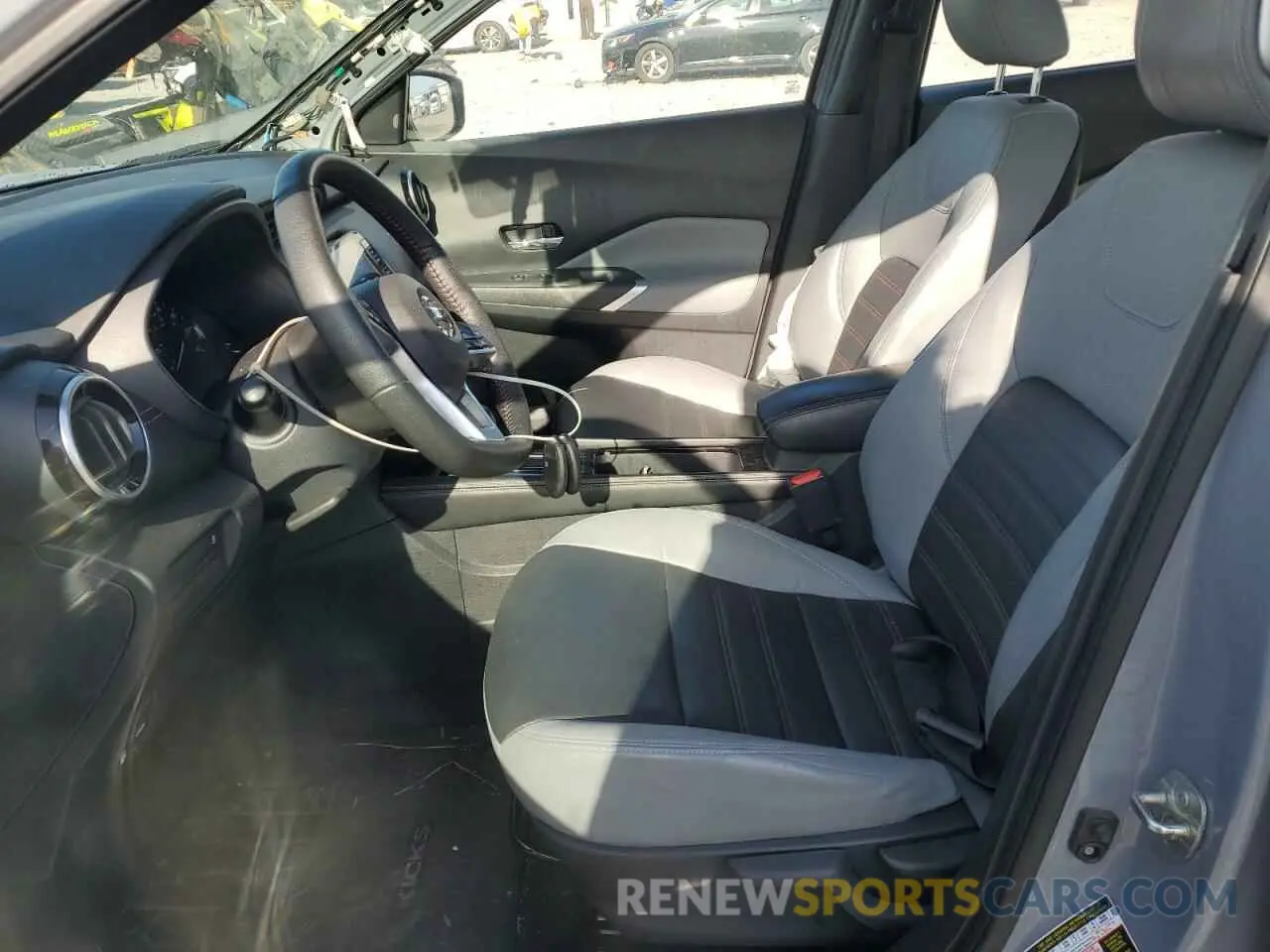 7 Photograph of a damaged car 3N1CP5DV2ML485667 NISSAN KICKS 2021