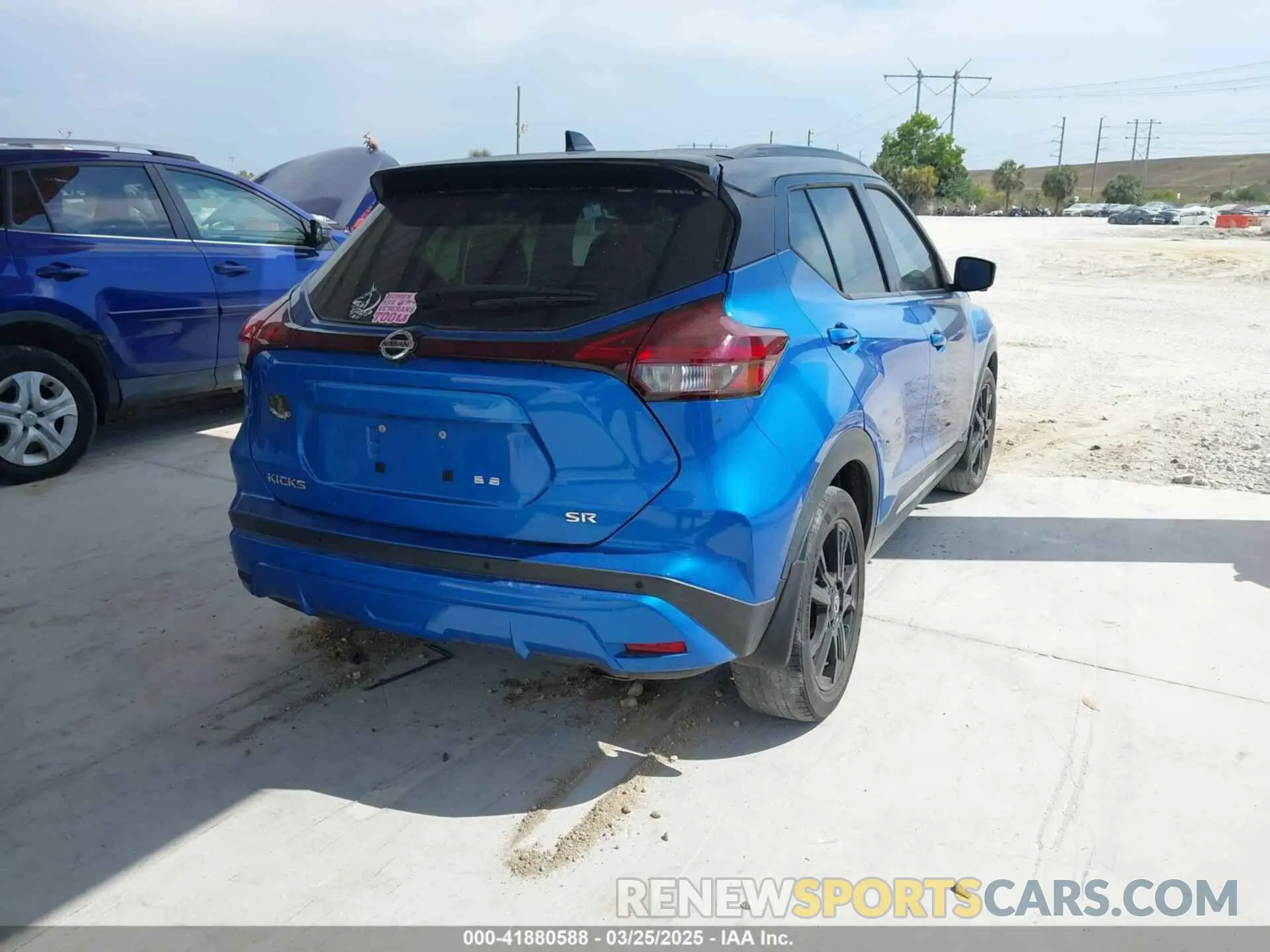 4 Photograph of a damaged car 3N1CP5DV2ML498807 NISSAN KICKS 2021