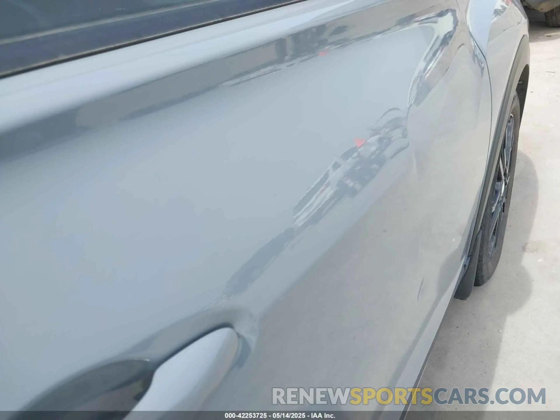 18 Photograph of a damaged car 3N1CP5DV2ML556821 NISSAN KICKS 2021