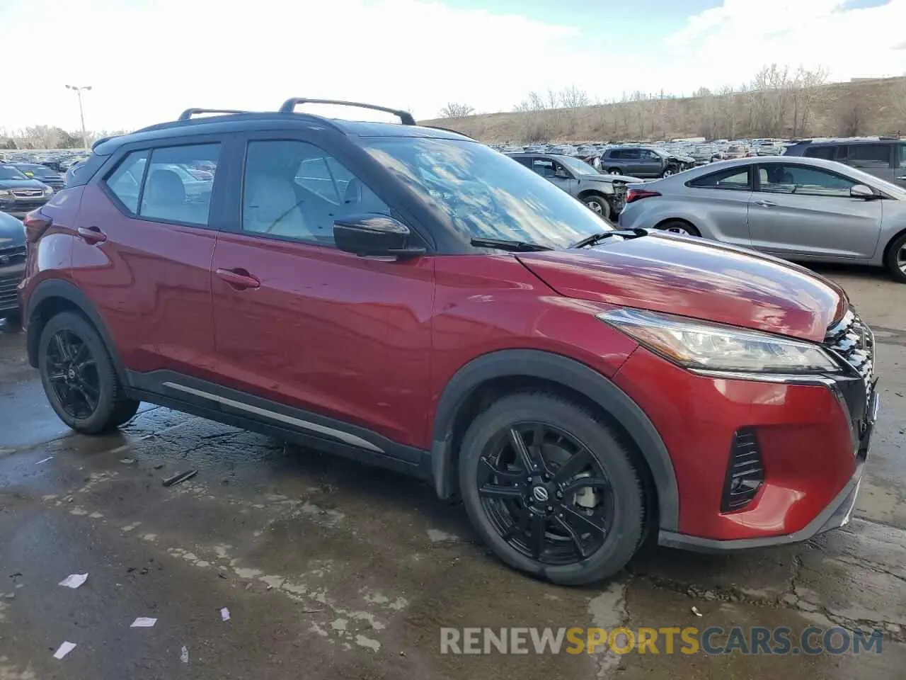 4 Photograph of a damaged car 3N1CP5DV3ML479926 NISSAN KICKS 2021