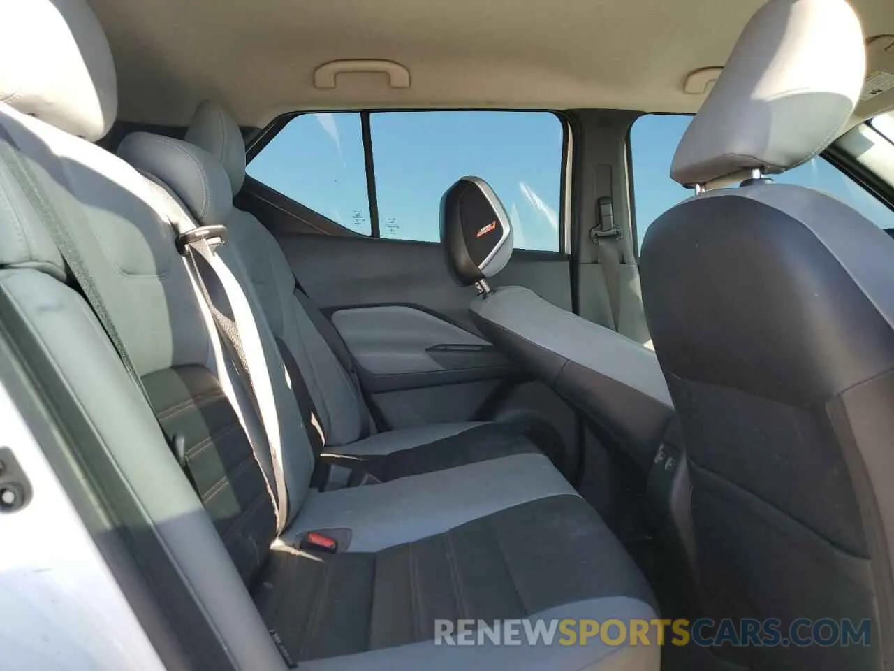 11 Photograph of a damaged car 3N1CP5DV3ML494104 NISSAN KICKS 2021