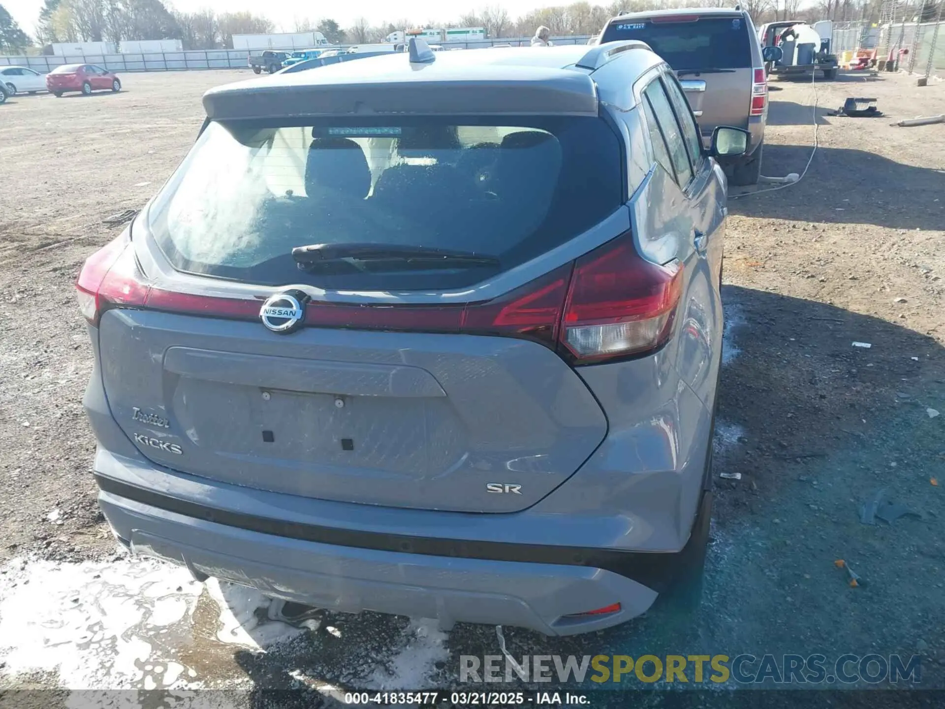 16 Photograph of a damaged car 3N1CP5DV3ML525917 NISSAN KICKS 2021