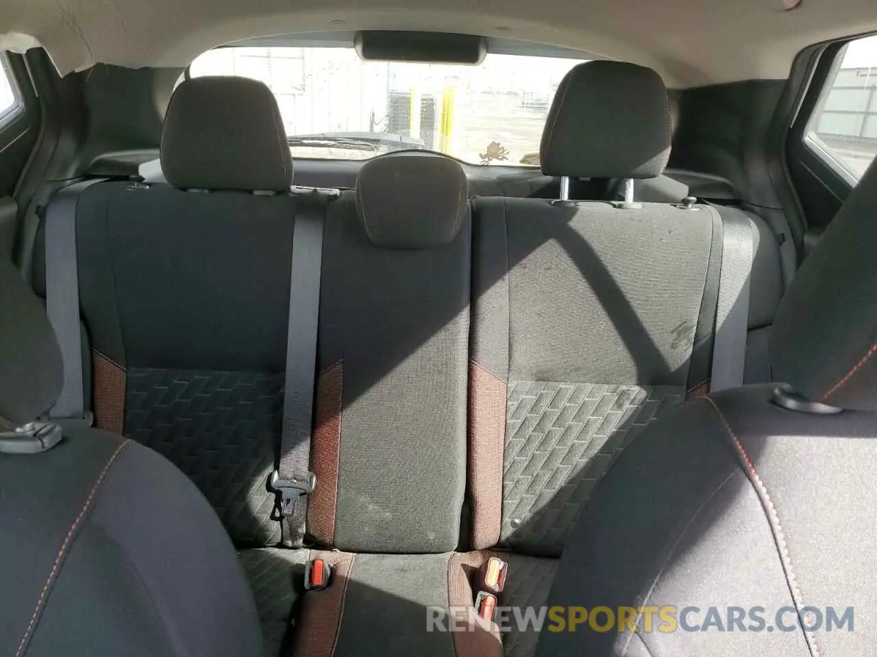 10 Photograph of a damaged car 3N1CP5DV4ML489686 NISSAN KICKS 2021