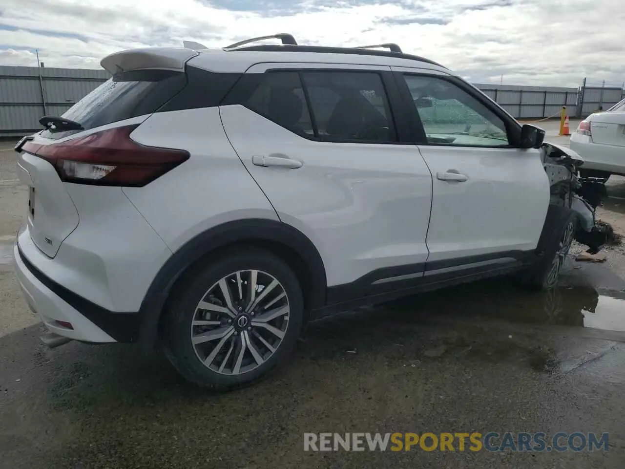 3 Photograph of a damaged car 3N1CP5DV4ML489686 NISSAN KICKS 2021