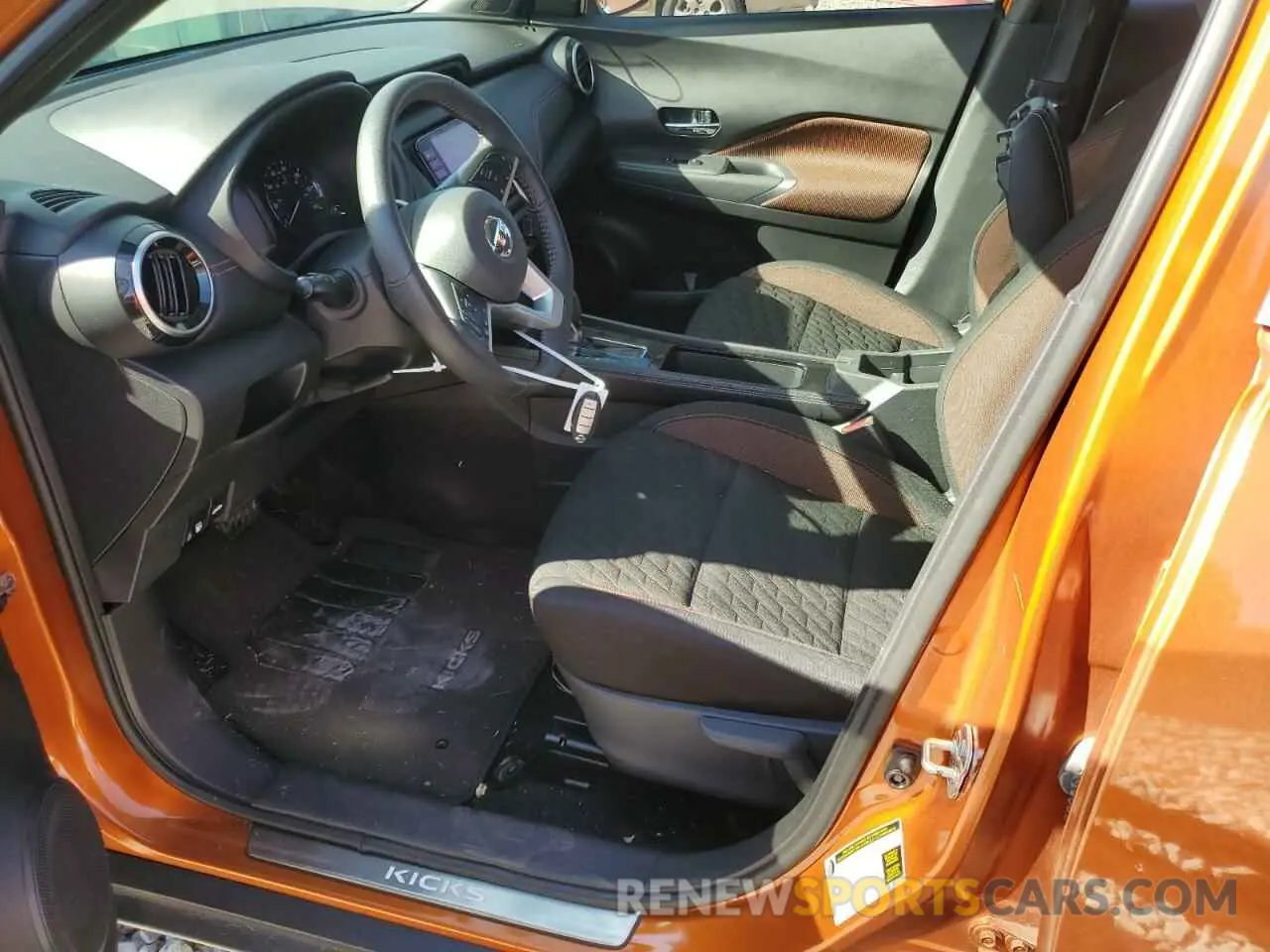 7 Photograph of a damaged car 3N1CP5DV4ML505773 NISSAN KICKS 2021