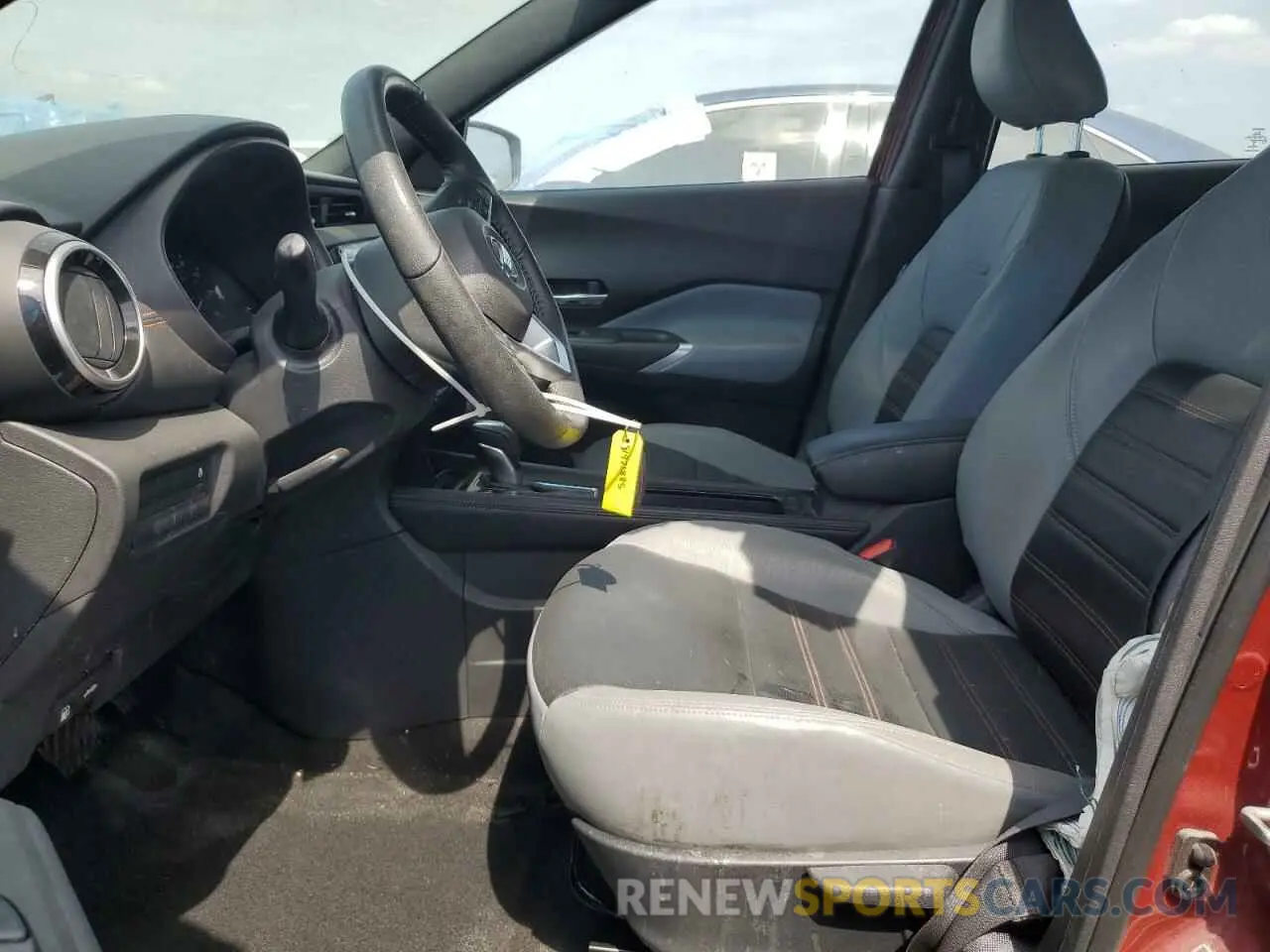 7 Photograph of a damaged car 3N1CP5DV4ML531564 NISSAN KICKS 2021