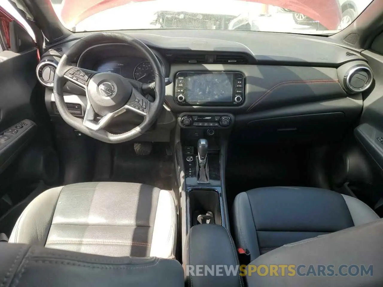 8 Photograph of a damaged car 3N1CP5DV4ML531564 NISSAN KICKS 2021