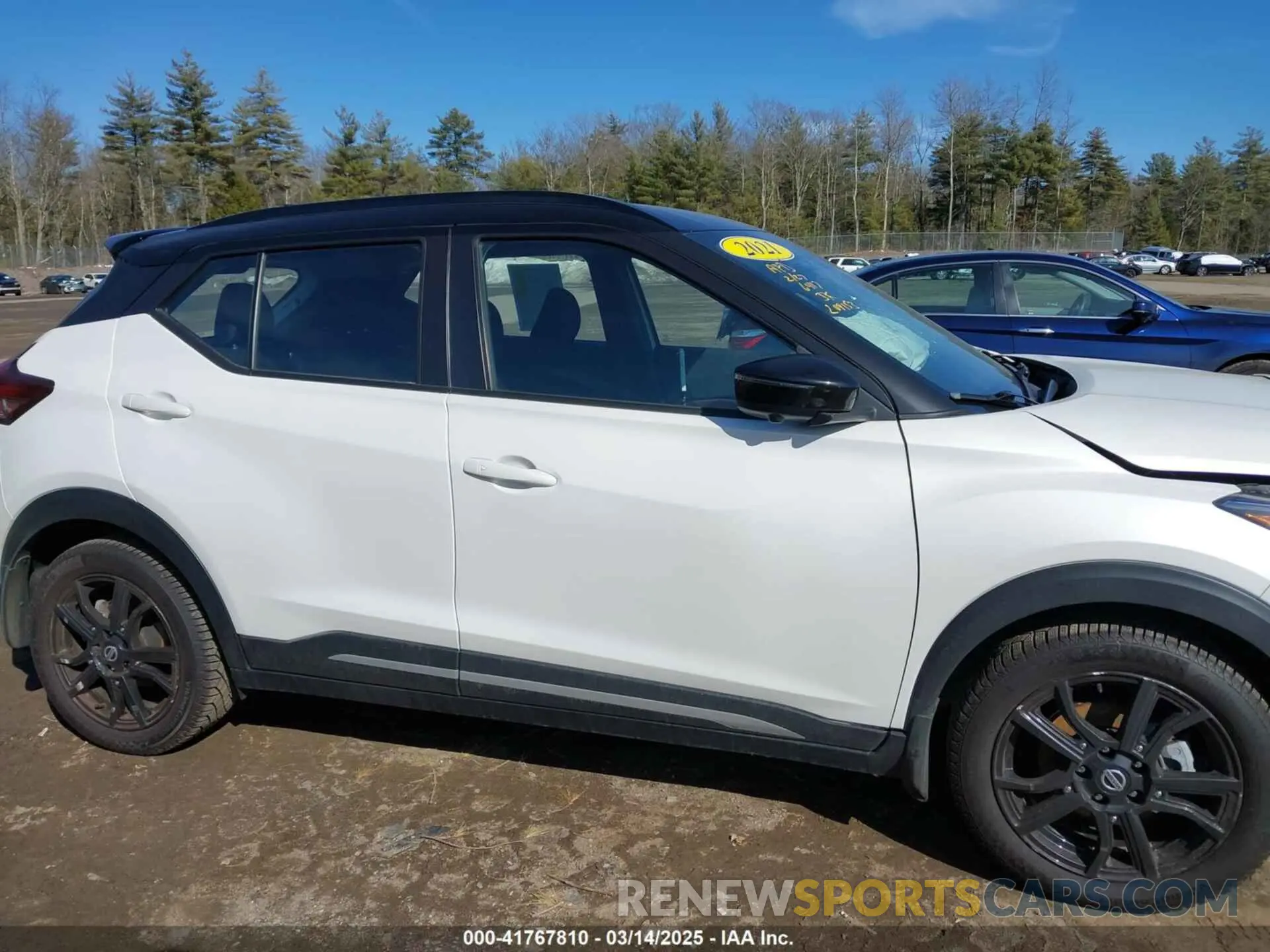 13 Photograph of a damaged car 3N1CP5DV5ML466417 NISSAN KICKS 2021