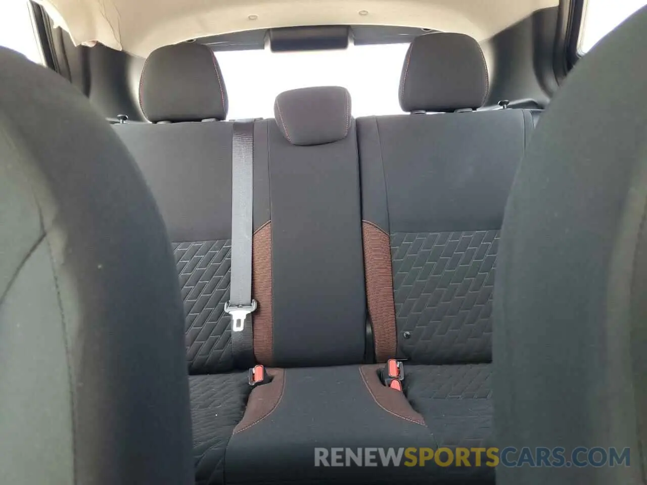 10 Photograph of a damaged car 3N1CP5DV5ML494752 NISSAN KICKS 2021