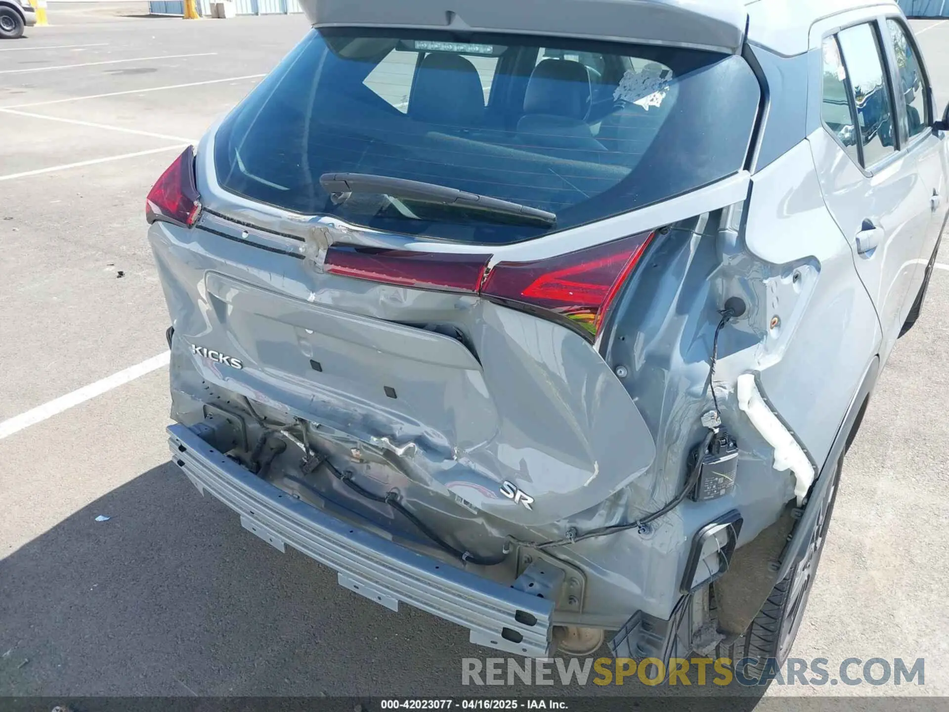 6 Photograph of a damaged car 3N1CP5DV5ML531704 NISSAN KICKS 2021