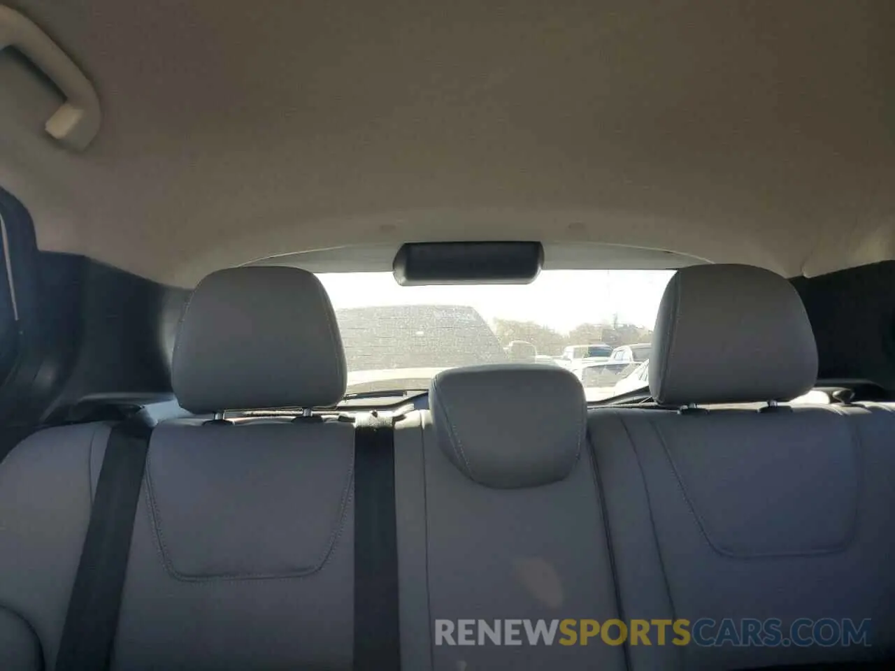 10 Photograph of a damaged car 3N1CP5DV5ML560412 NISSAN KICKS 2021