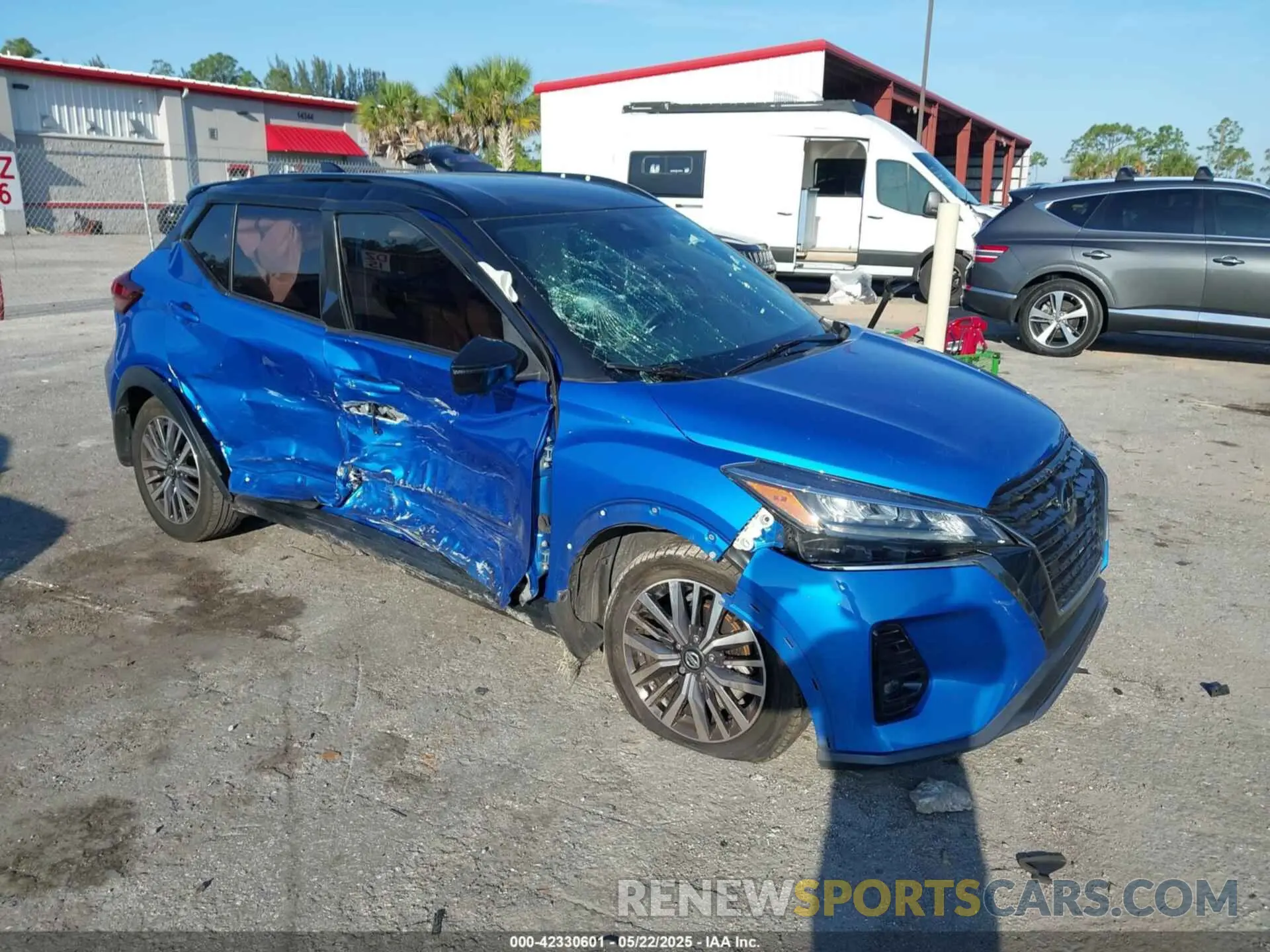 1 Photograph of a damaged car 3N1CP5DV6ML475126 NISSAN KICKS 2021