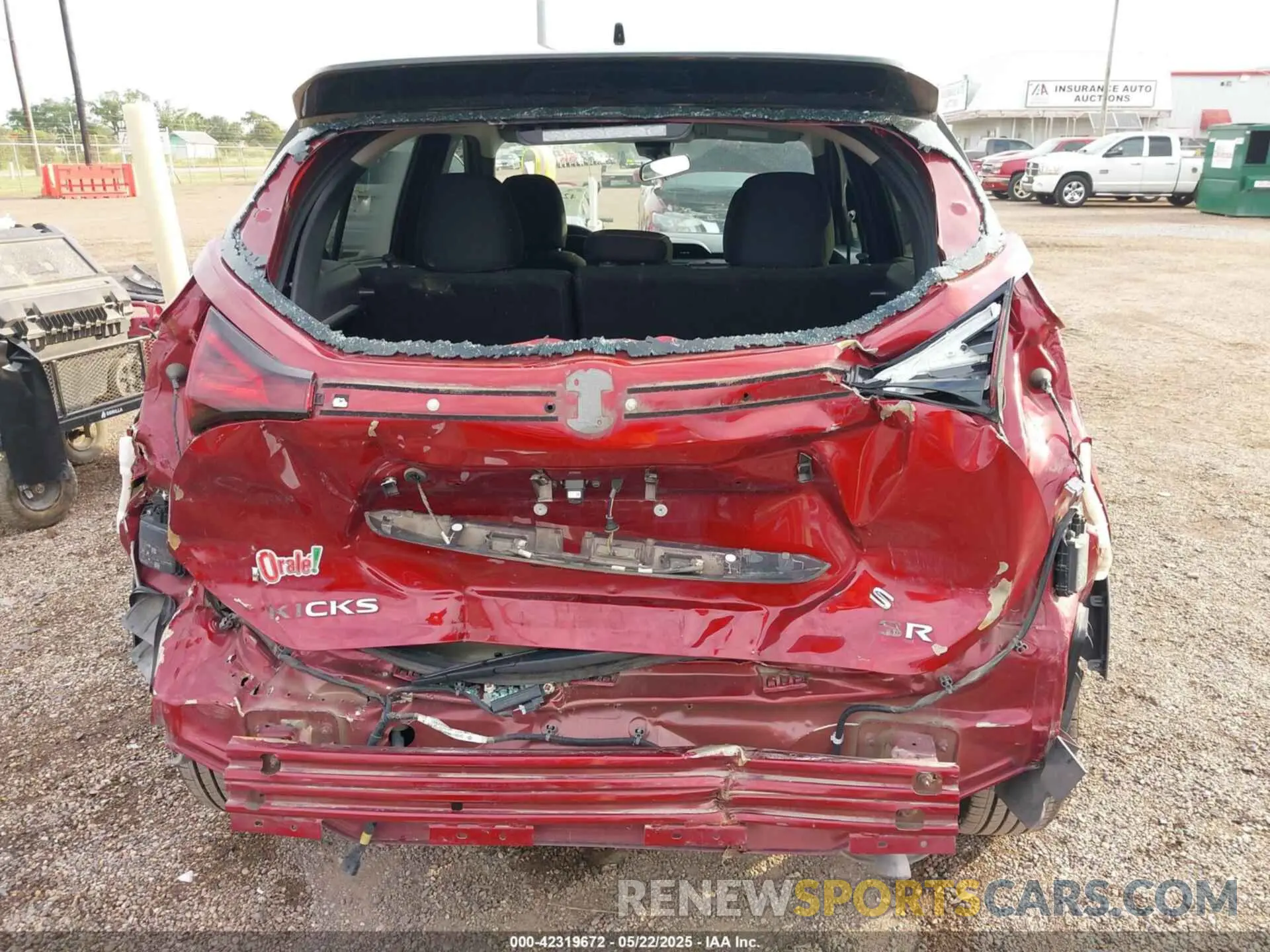 17 Photograph of a damaged car 3N1CP5DV6ML509761 NISSAN KICKS 2021