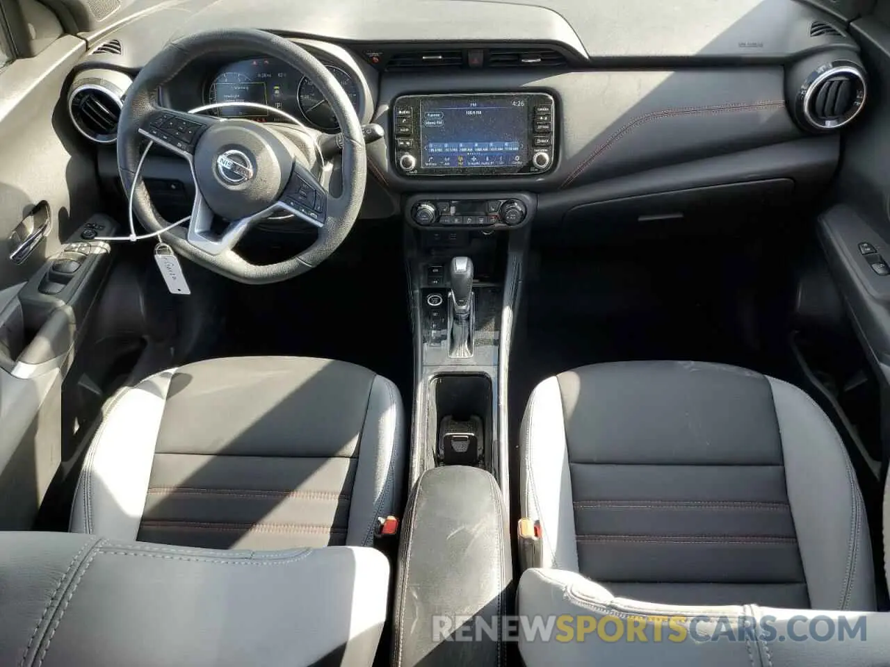 8 Photograph of a damaged car 3N1CP5DV6ML524230 NISSAN KICKS 2021