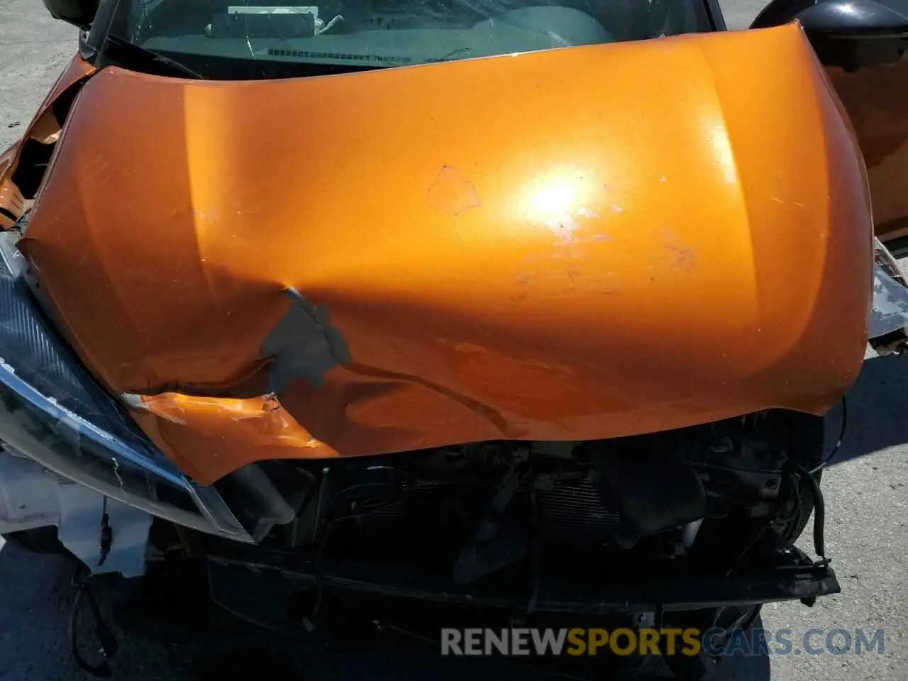 12 Photograph of a damaged car 3N1CP5DV6ML547121 NISSAN KICKS 2021