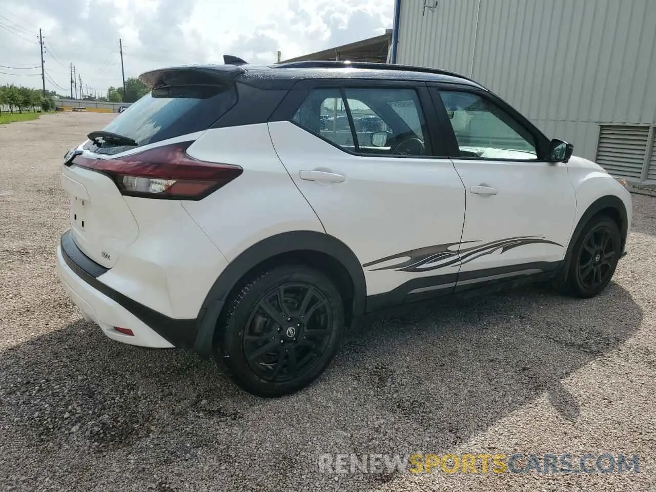 3 Photograph of a damaged car 3N1CP5DV7ML558676 NISSAN KICKS 2021