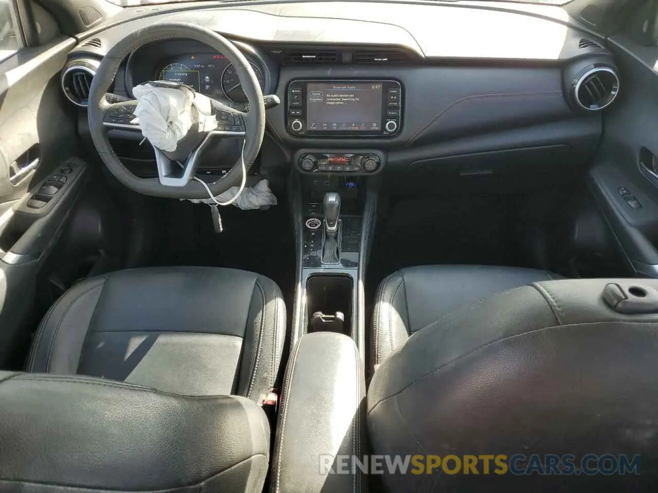 8 Photograph of a damaged car 3N1CP5DV7ML561030 NISSAN KICKS 2021