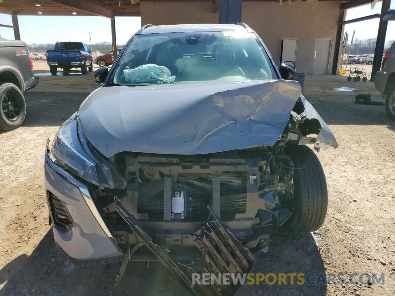 5 Photograph of a damaged car 3N1CP5DV8ML515223 NISSAN KICKS 2021