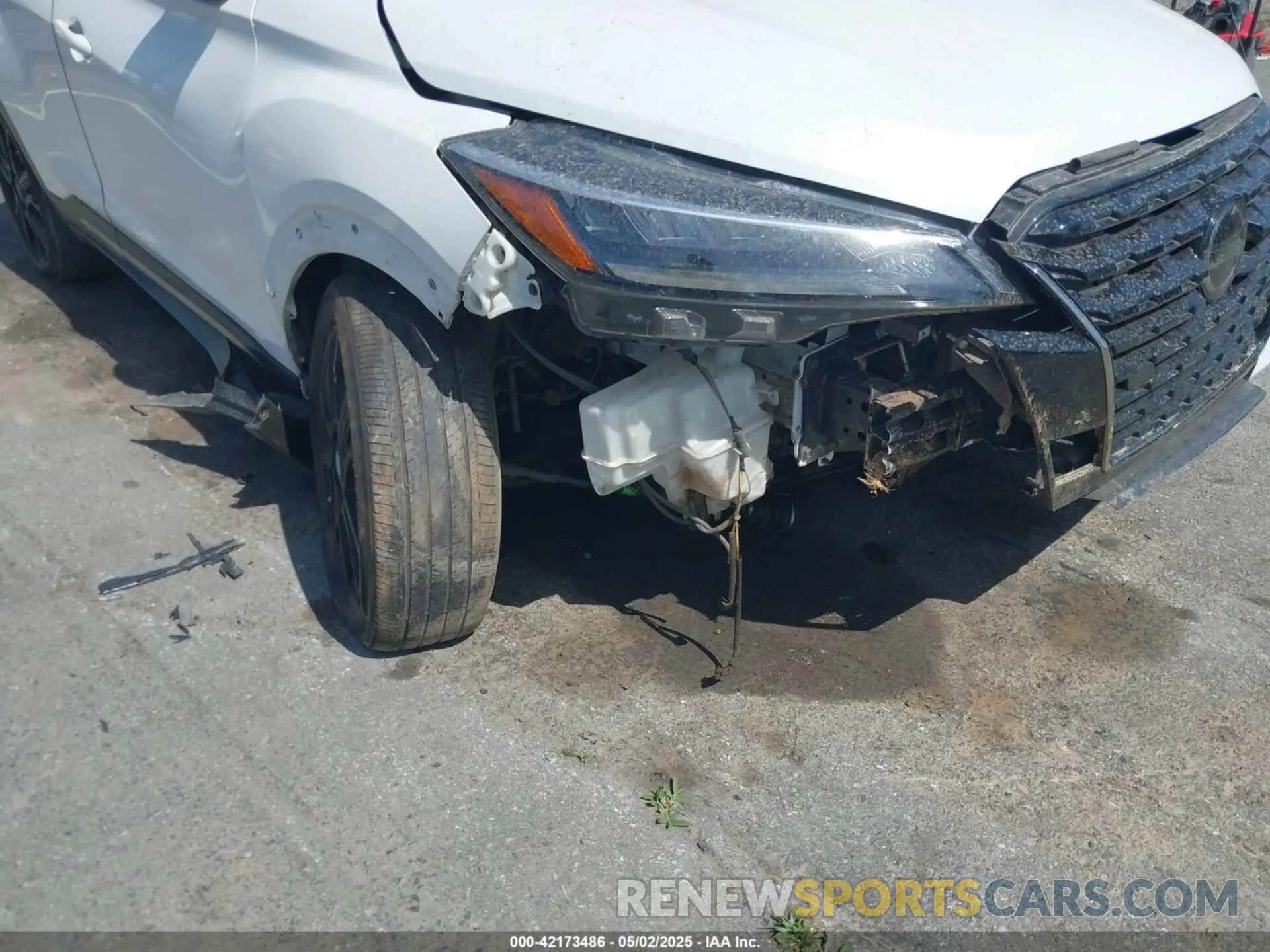 6 Photograph of a damaged car 3N1CP5DV8ML533575 NISSAN KICKS 2021