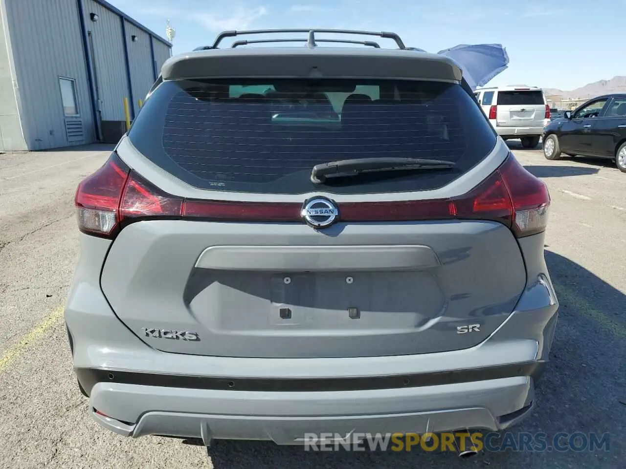 6 Photograph of a damaged car 3N1CP5DV9ML501766 NISSAN KICKS 2021