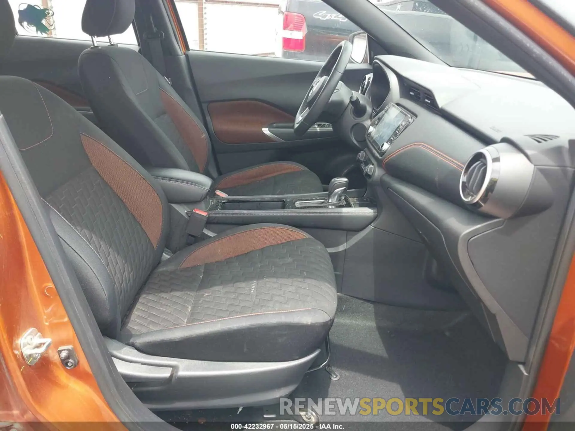 5 Photograph of a damaged car 3N1CP5DV9ML508992 NISSAN KICKS 2021