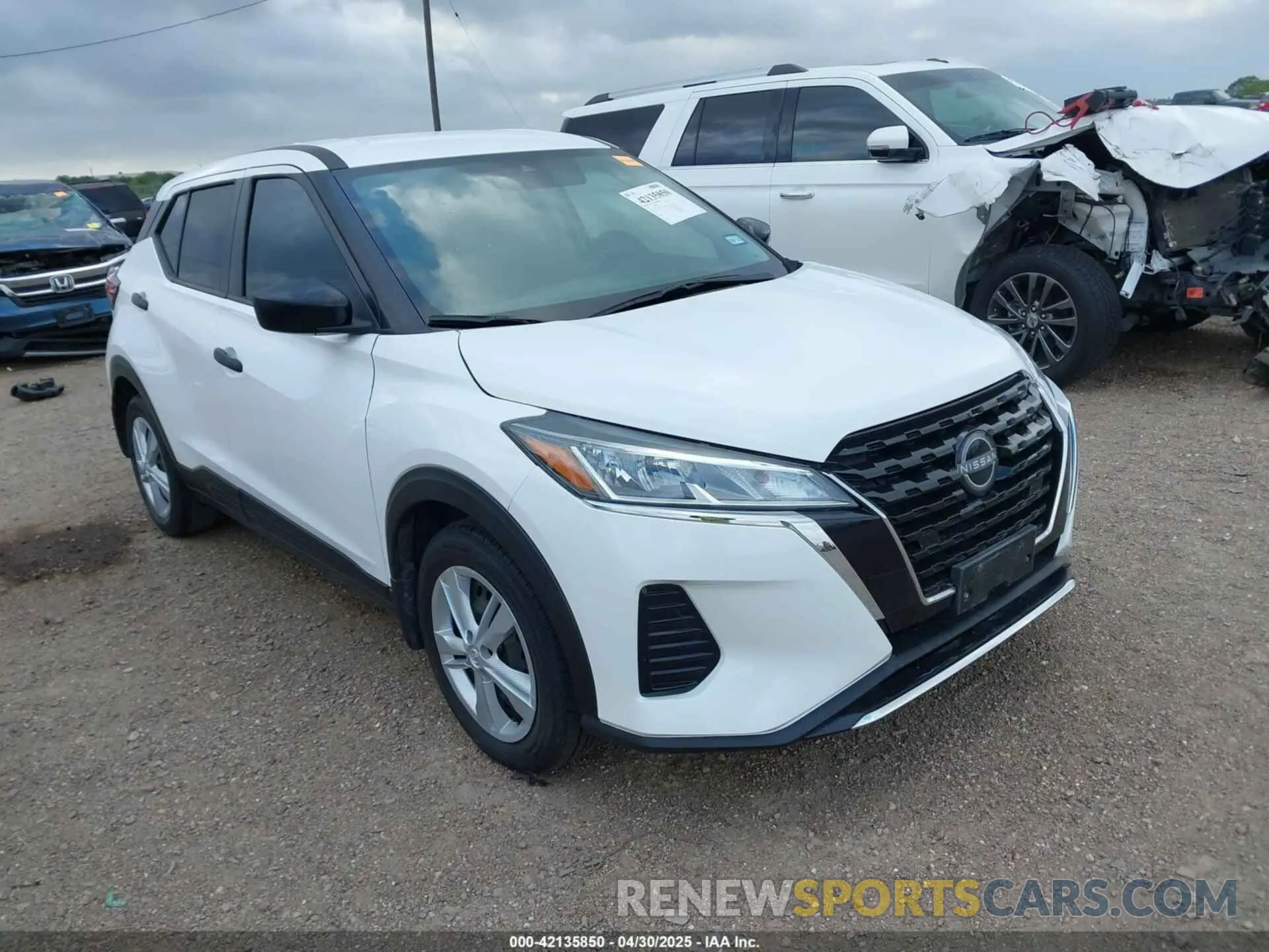1 Photograph of a damaged car 3N1CP5BV0NL484702 NISSAN KICKS 2022