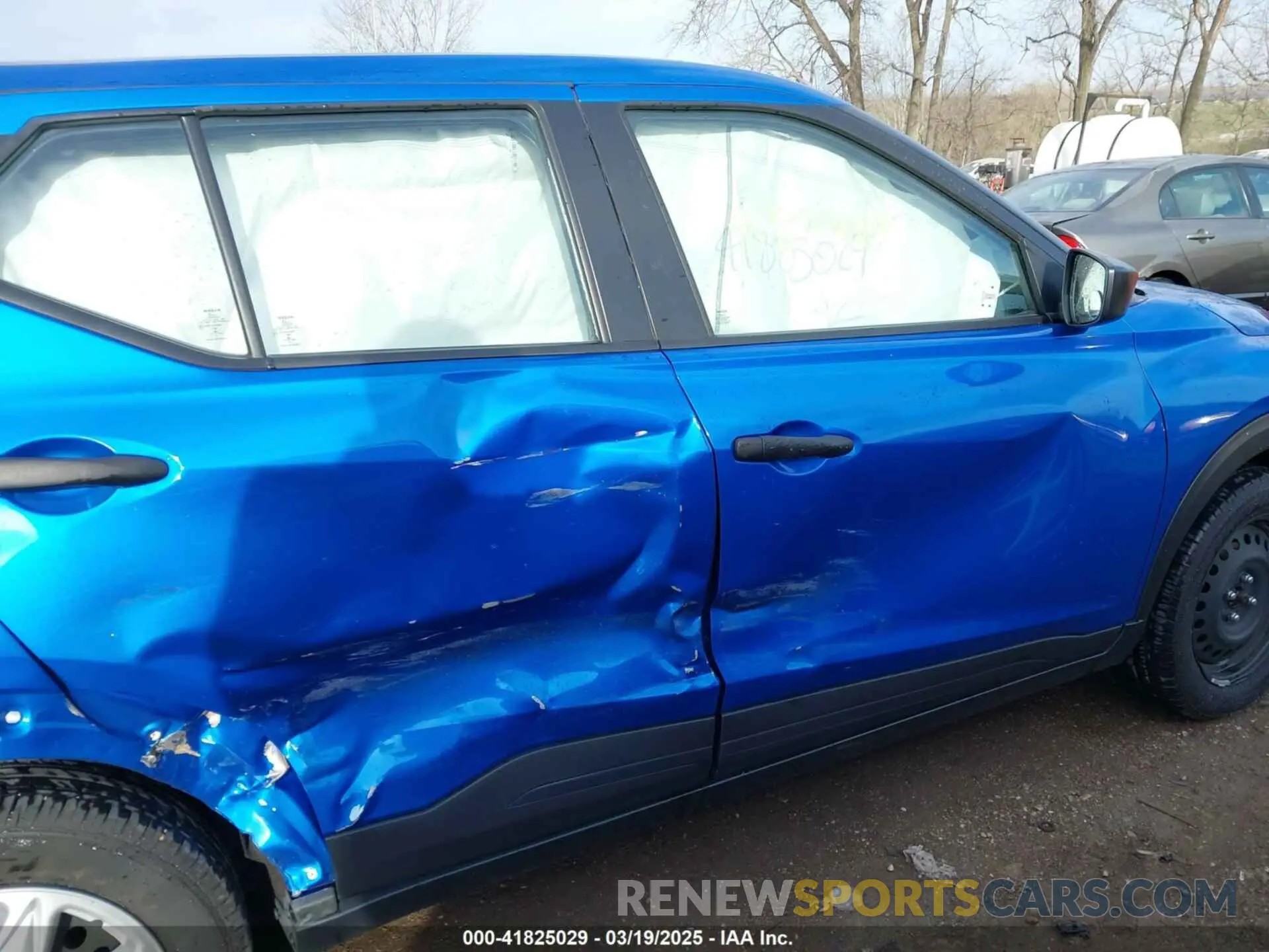 13 Photograph of a damaged car 3N1CP5BV0NL490306 NISSAN KICKS 2022