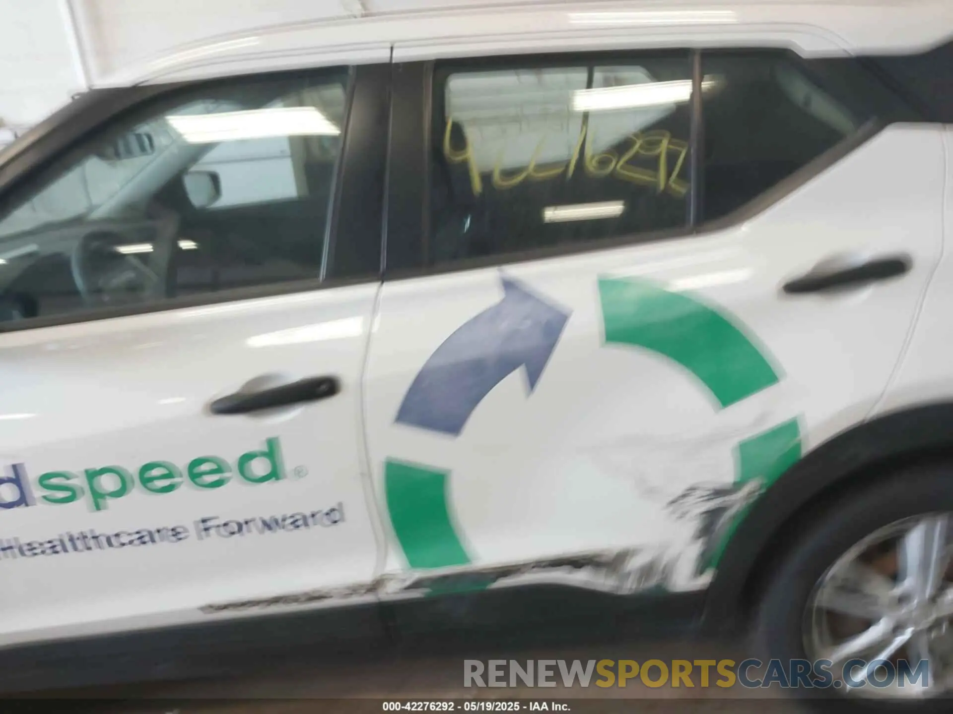 14 Photograph of a damaged car 3N1CP5BV0NL504852 NISSAN KICKS 2022