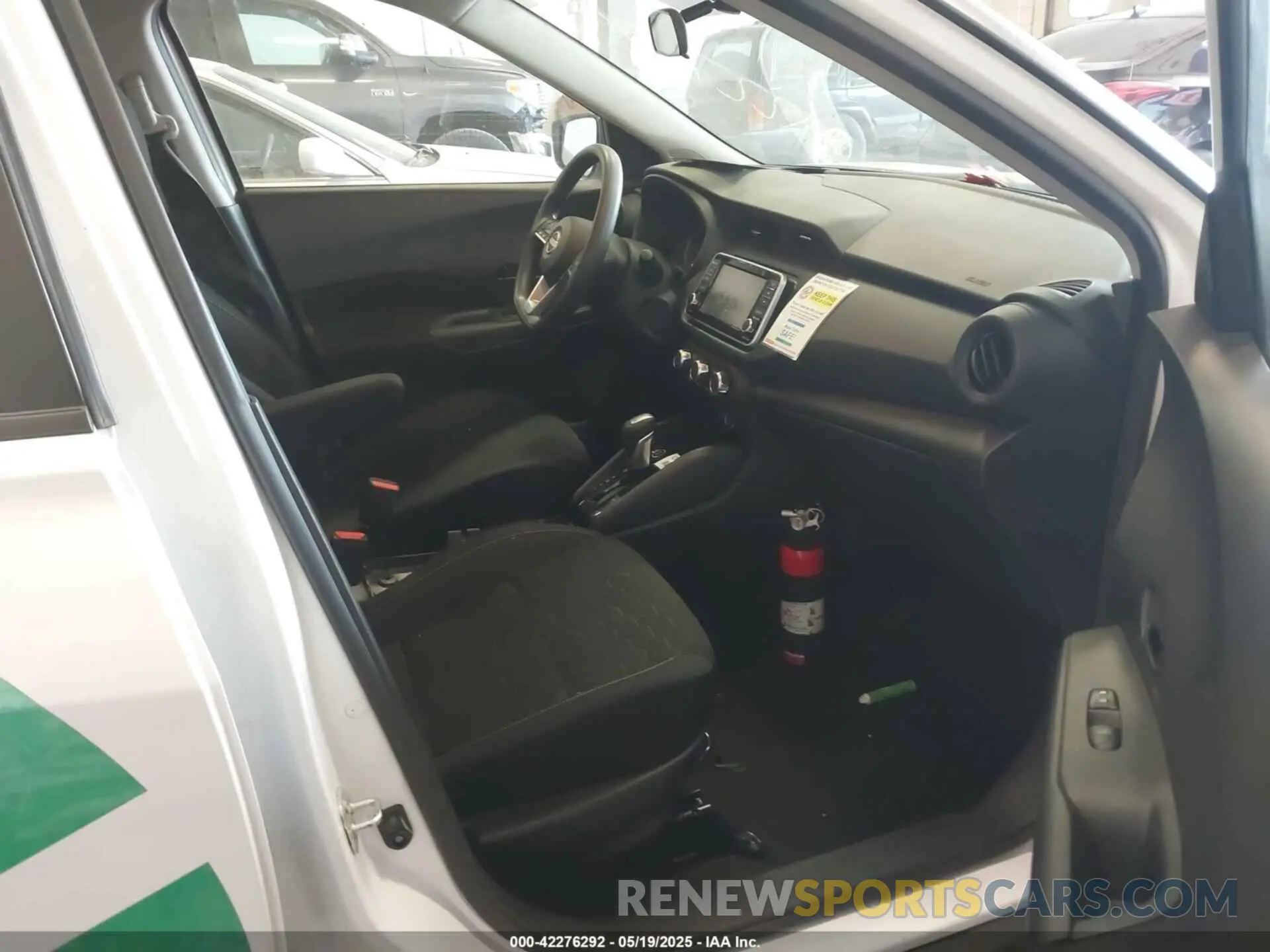 5 Photograph of a damaged car 3N1CP5BV0NL504852 NISSAN KICKS 2022