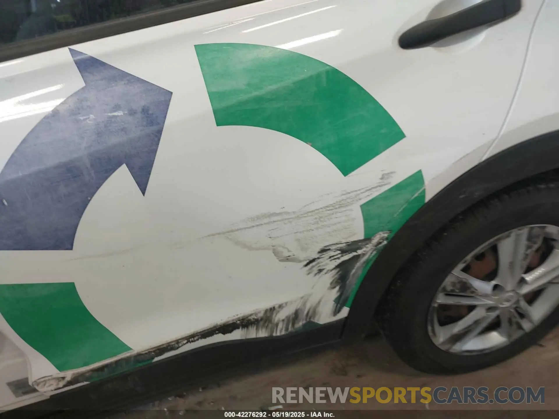 6 Photograph of a damaged car 3N1CP5BV0NL504852 NISSAN KICKS 2022