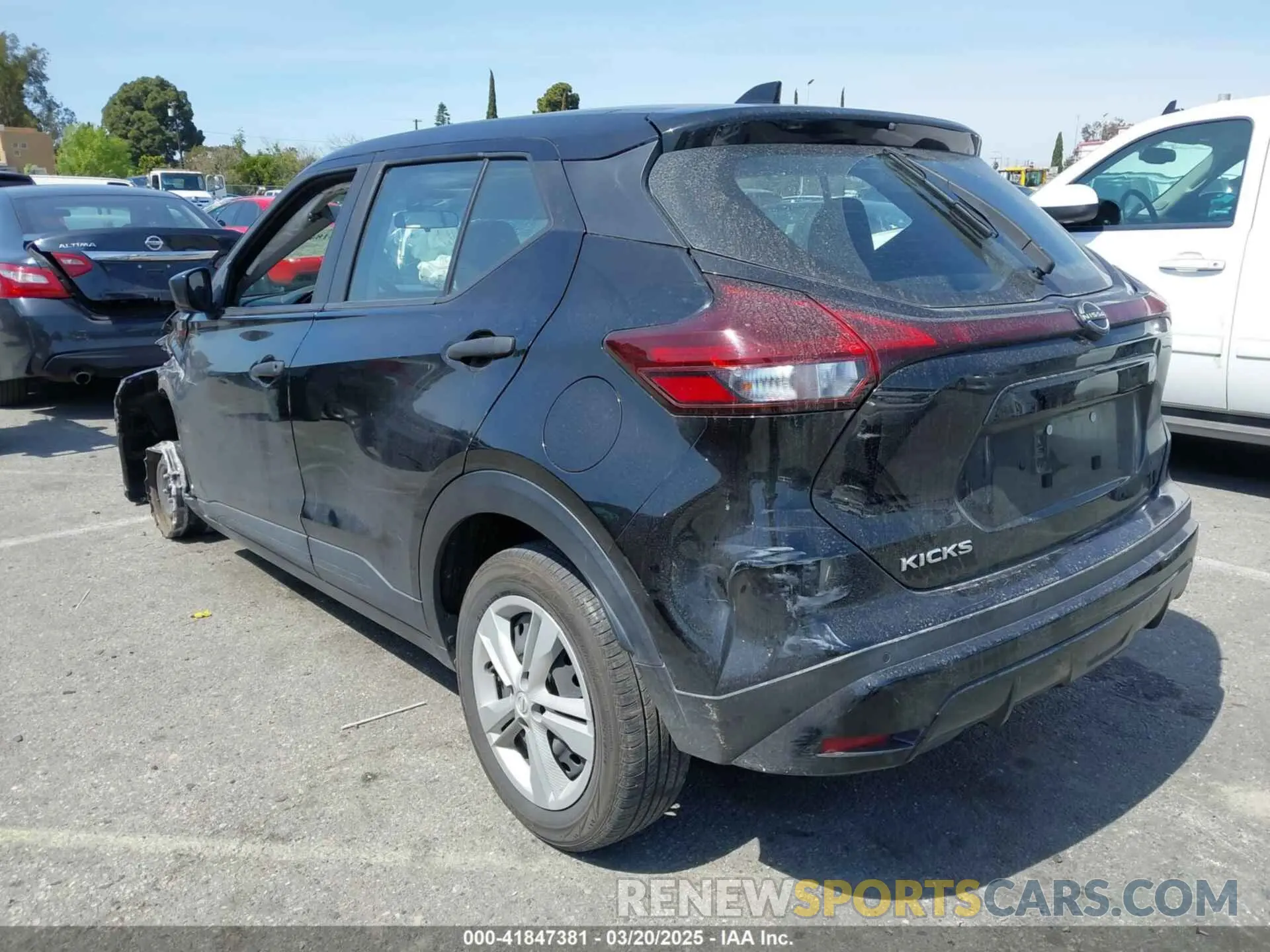 3 Photograph of a damaged car 3N1CP5BV0NL507251 NISSAN KICKS 2022
