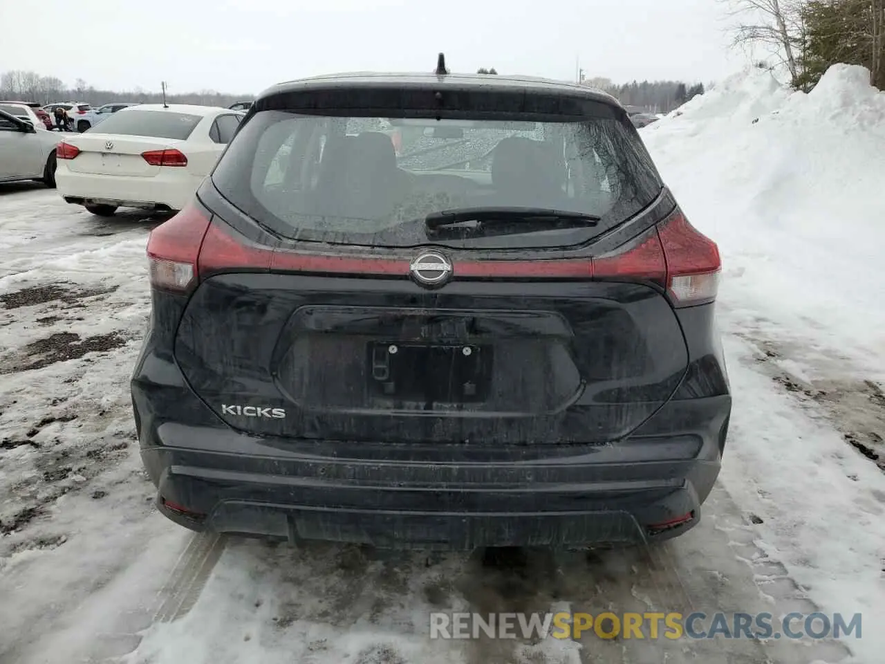 6 Photograph of a damaged car 3N1CP5BV0NL515477 NISSAN KICKS 2022